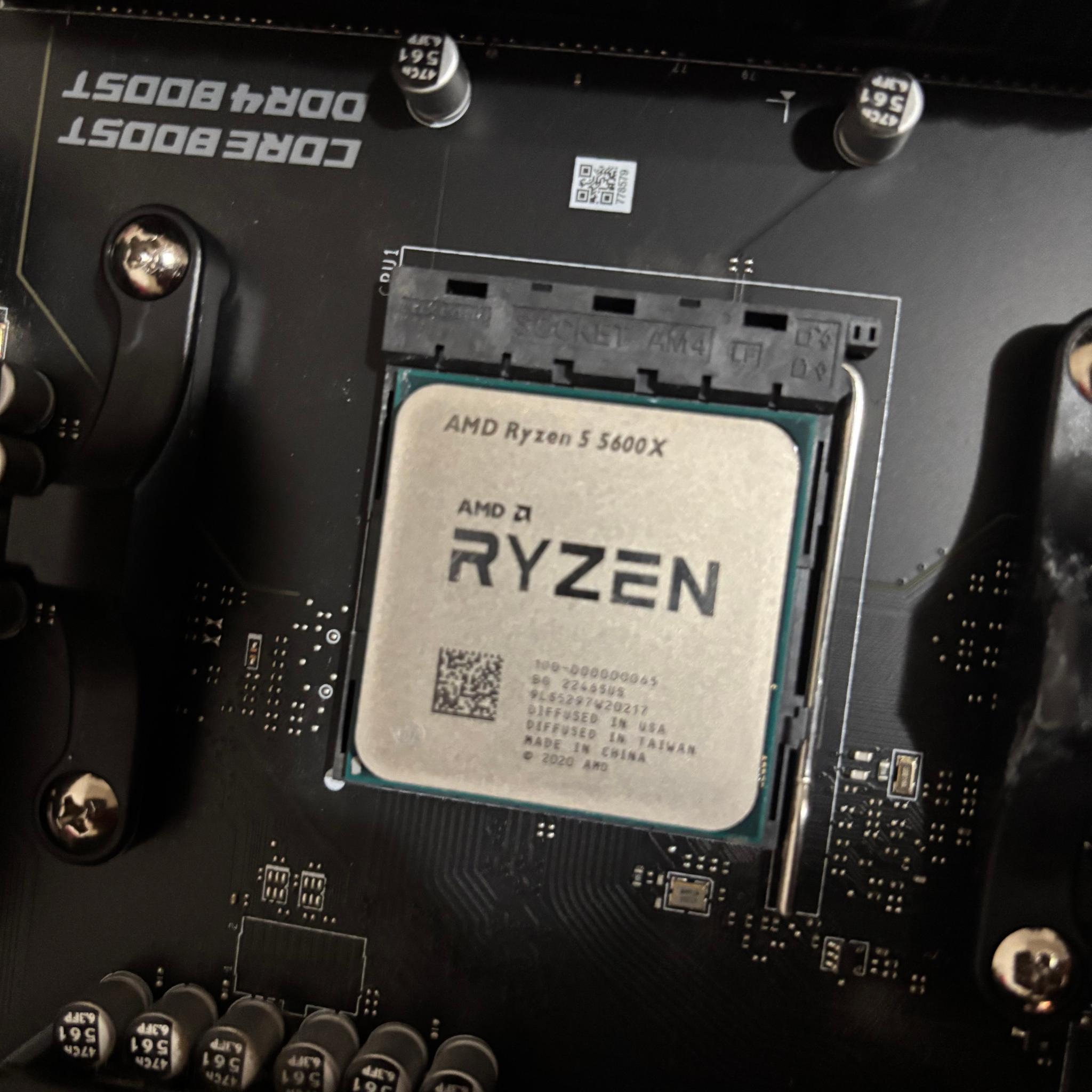 Ryzen 5 5600X + MSI B550 Tomahawk Max WiFi + 32GB Corsair DDR4-3600 Combo (Tested)