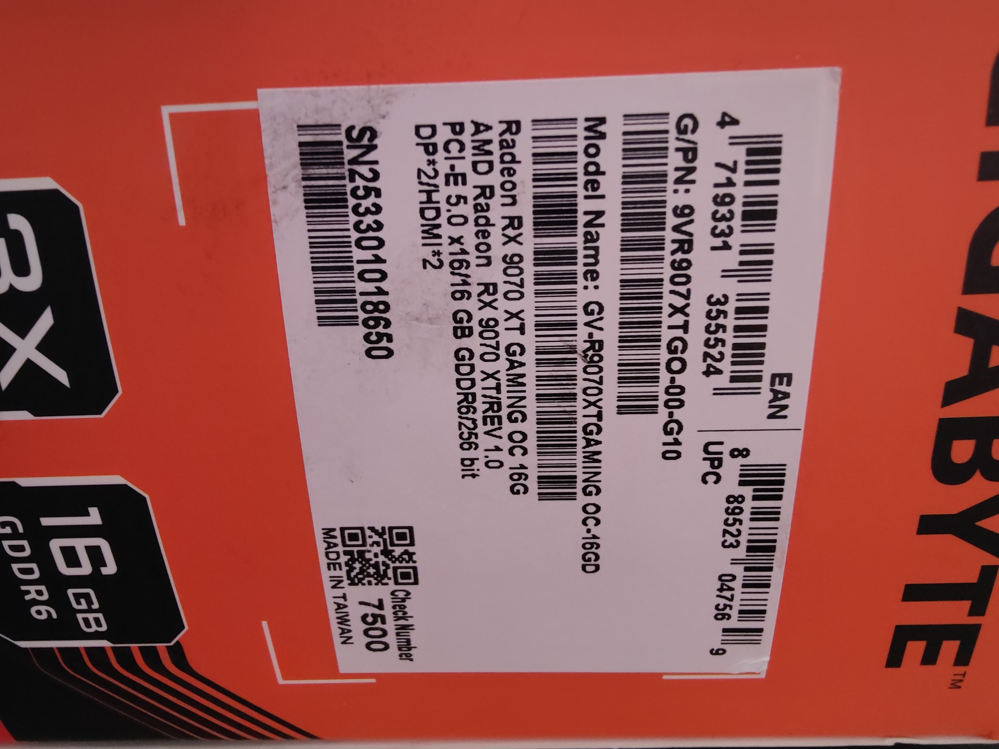 GIGABYTE RX 9070 XT GAMING OC 16G