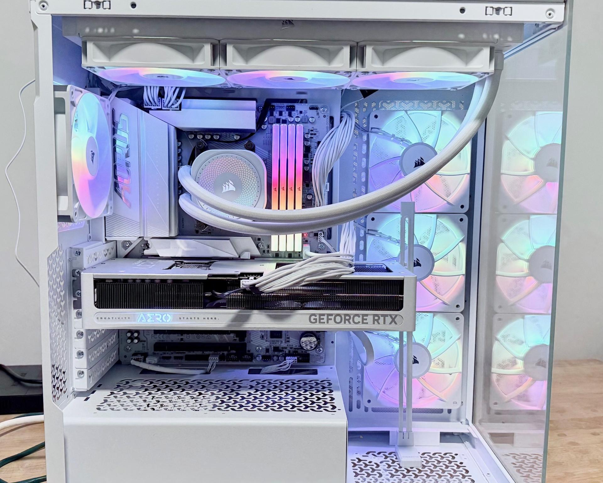 Gaming PC ICE RTX 5070 OC 12GB