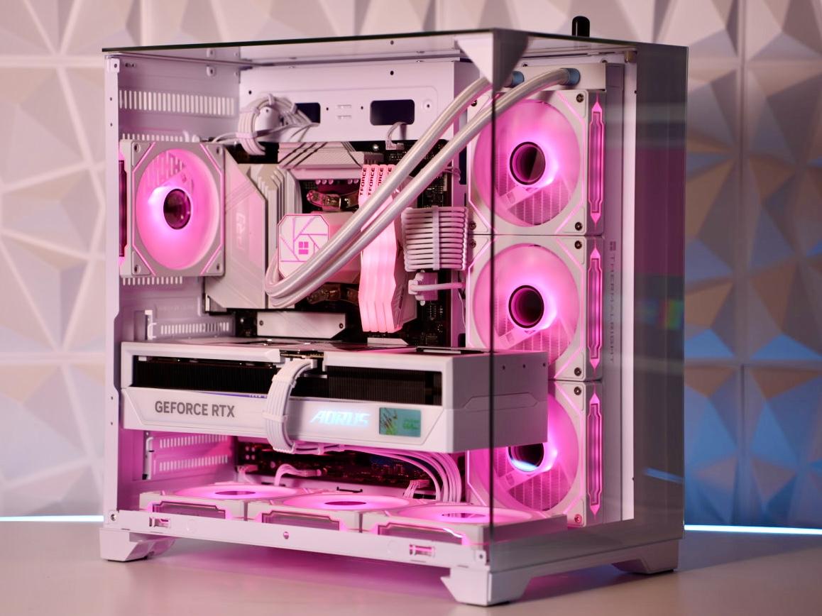 RTX 5090 | Ryzen 7 9800X3D Gaming PC