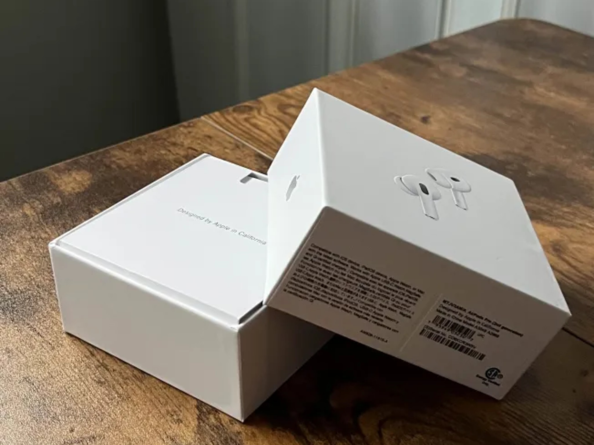 Open Box AirPods Pro 2nd Generation USB Type-C with ANC and MagSafe Wireless Charging