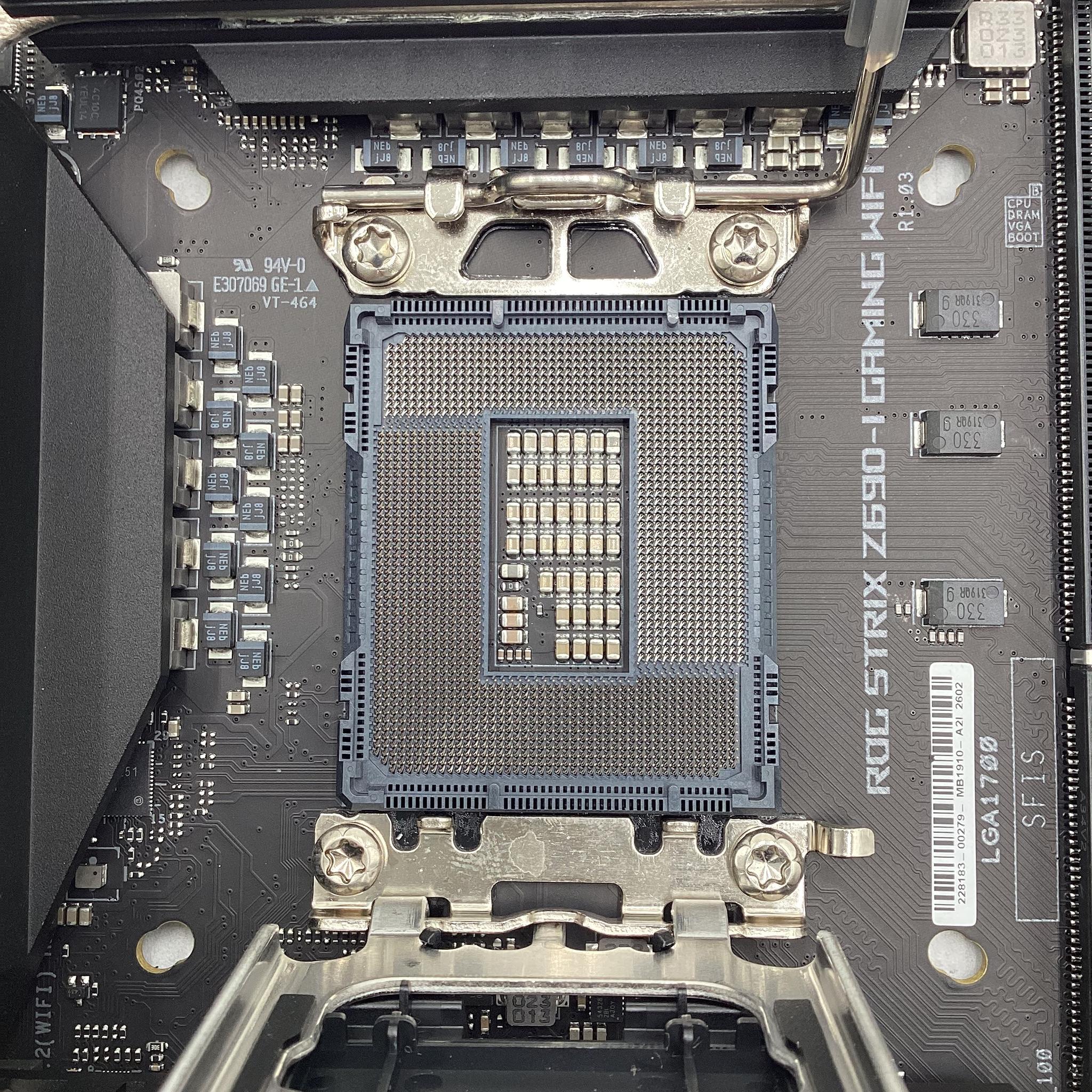 ASUS ROG-STRIX-Z690-I-GAMING-WIFI Intel Z690 LGA 1700 mini ITX