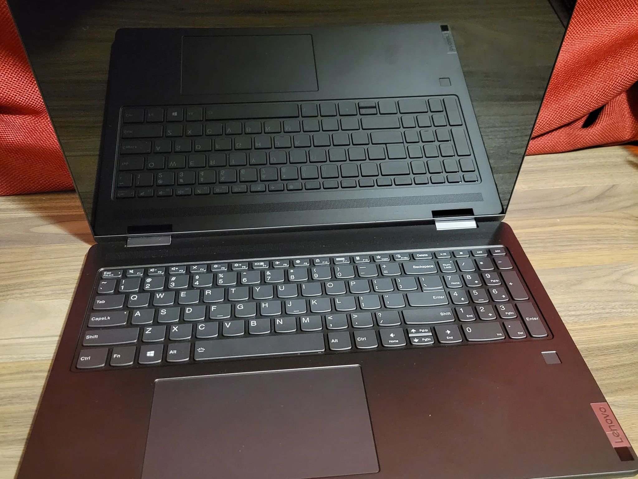 Lenovo Yoga 7 16IRL8 Laptop- 13th Gen i7-512gb Ssd-16" Touch Display