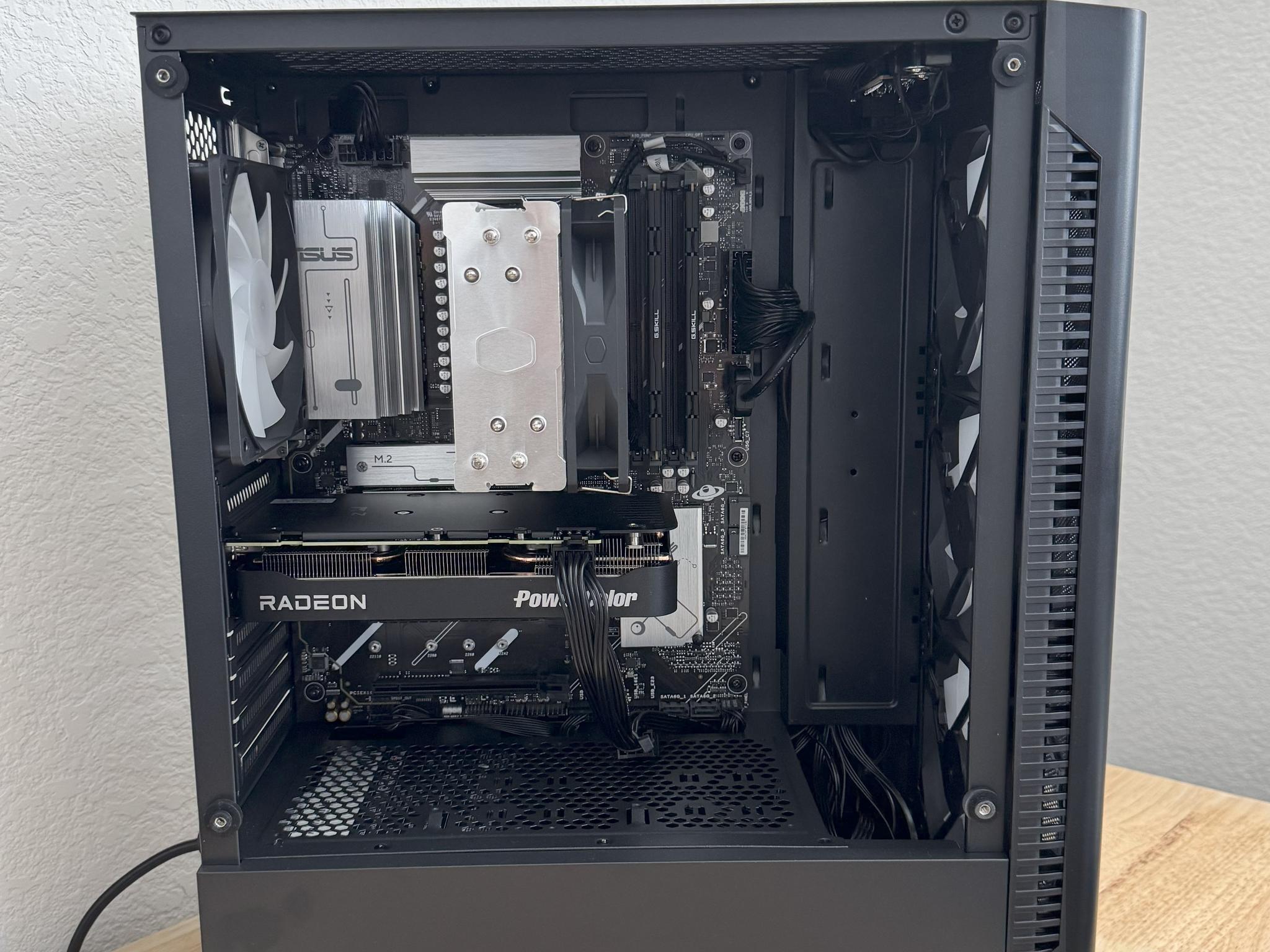 Ryzen 5 7600X + AMD RX 9060 XT + 32 GB DDR5 RAM - 1440p Gaming
