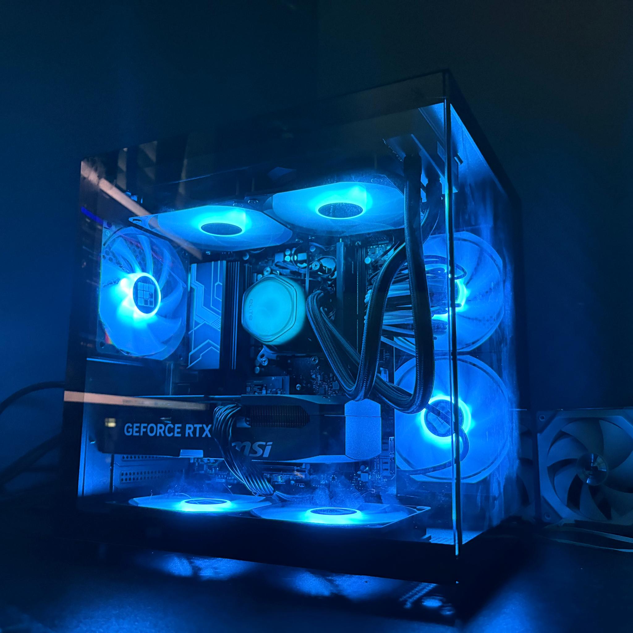 5070/Ryzen 5 7600x/16GB DDR5 Gaming pc