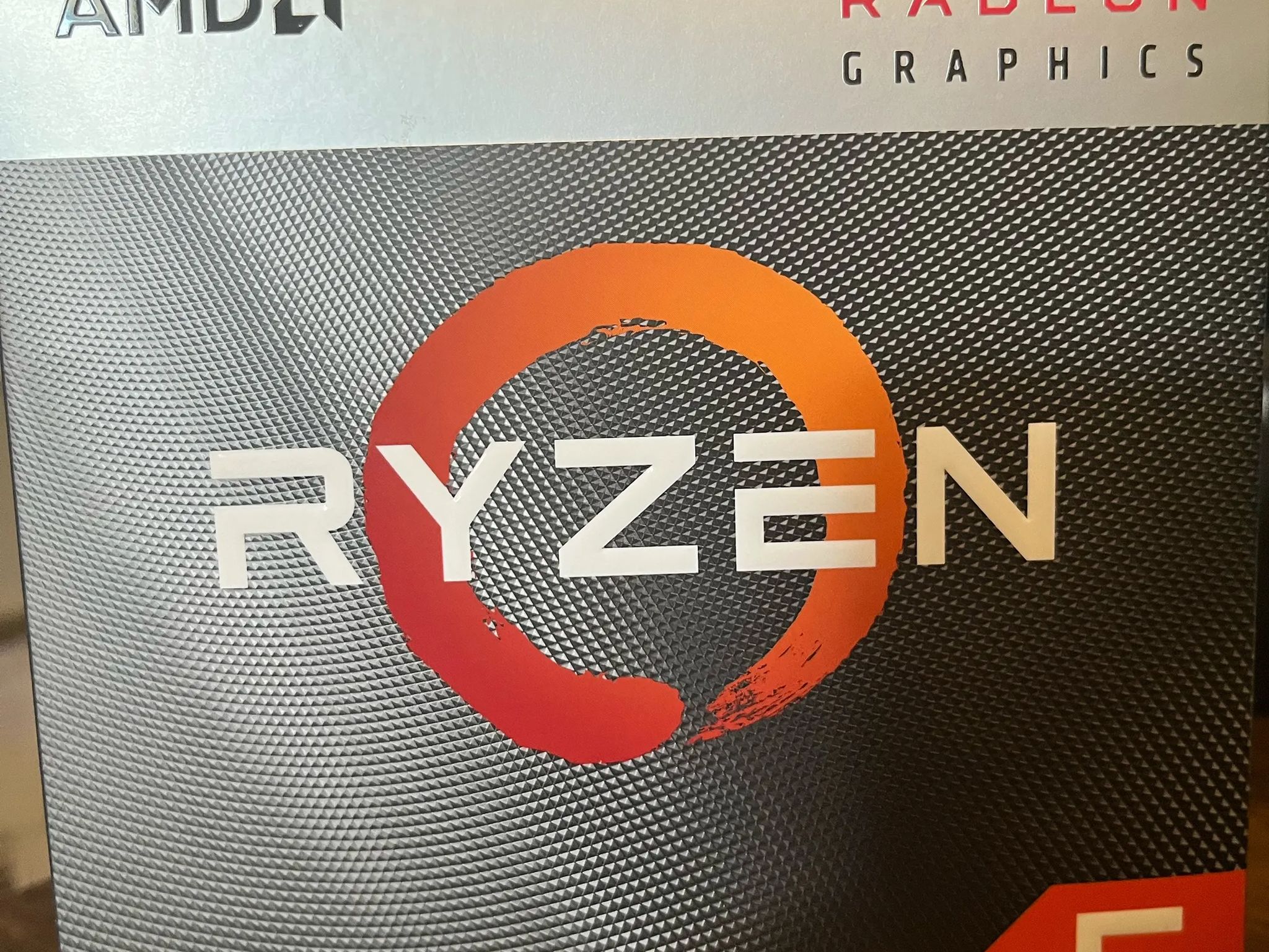 AMD Ryzen 5 3400G 4-Core 8 Thread Processor with CPU Cooler