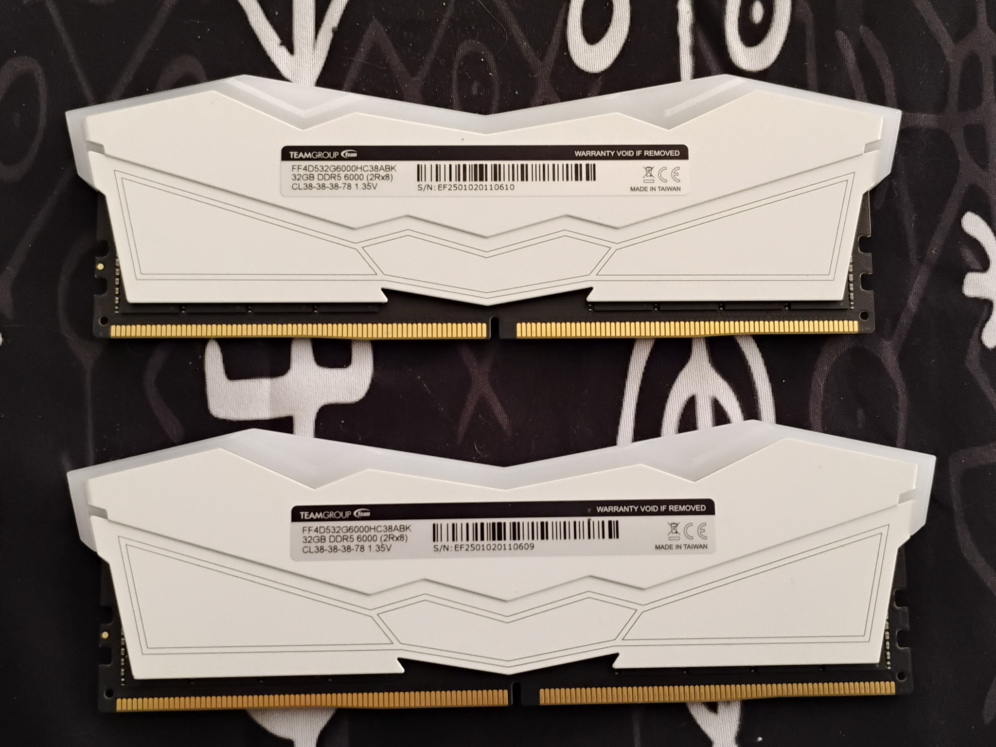 Team Group T-Force Delta RGB 64Gb DDR5 6000 (CL 38) Desktop Memory - White