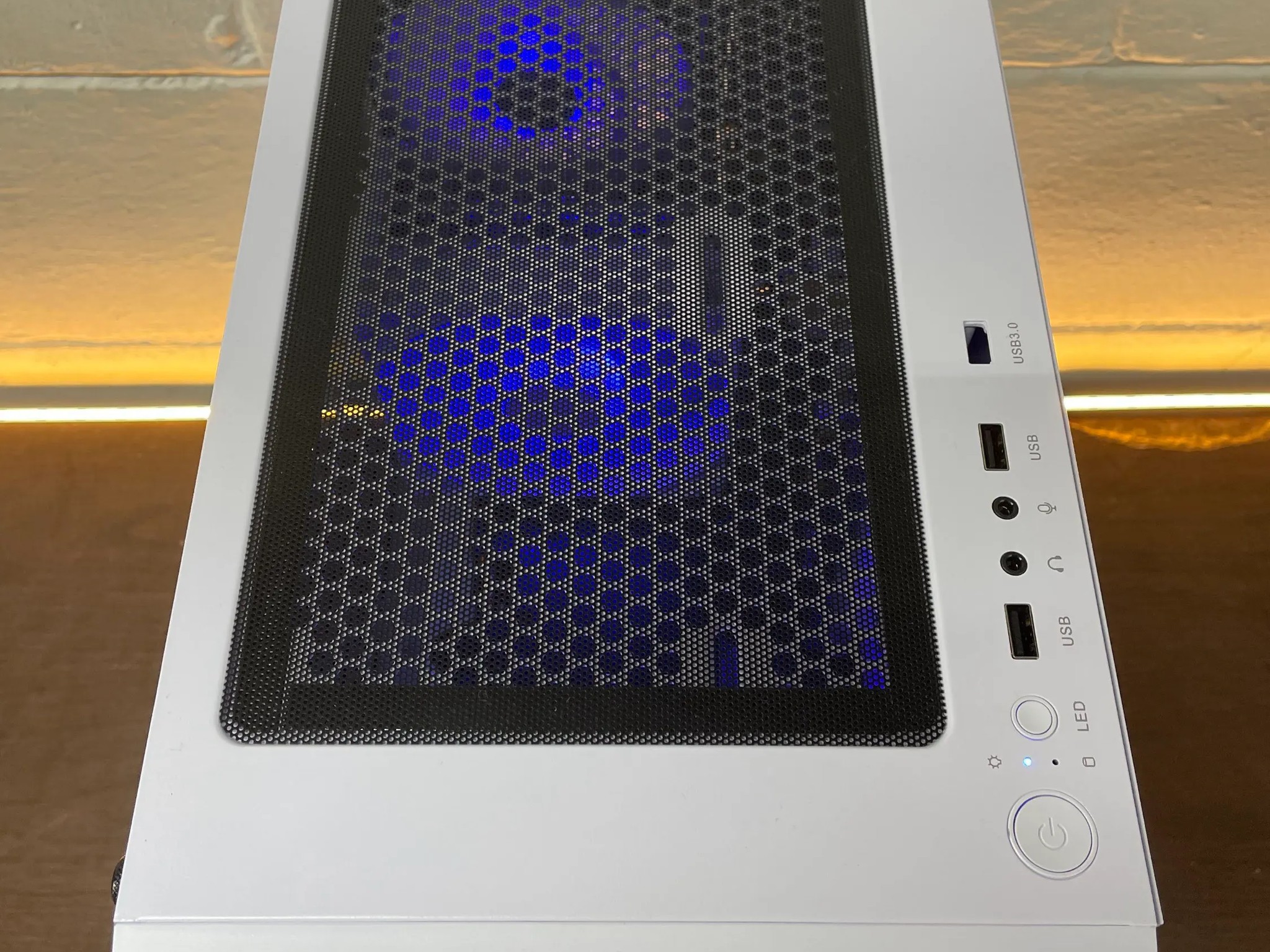 Sleeky Gaming PC | Intel i5 / AMD RX580 / 8GB / 1.1TB Win 11 Pro WiFi