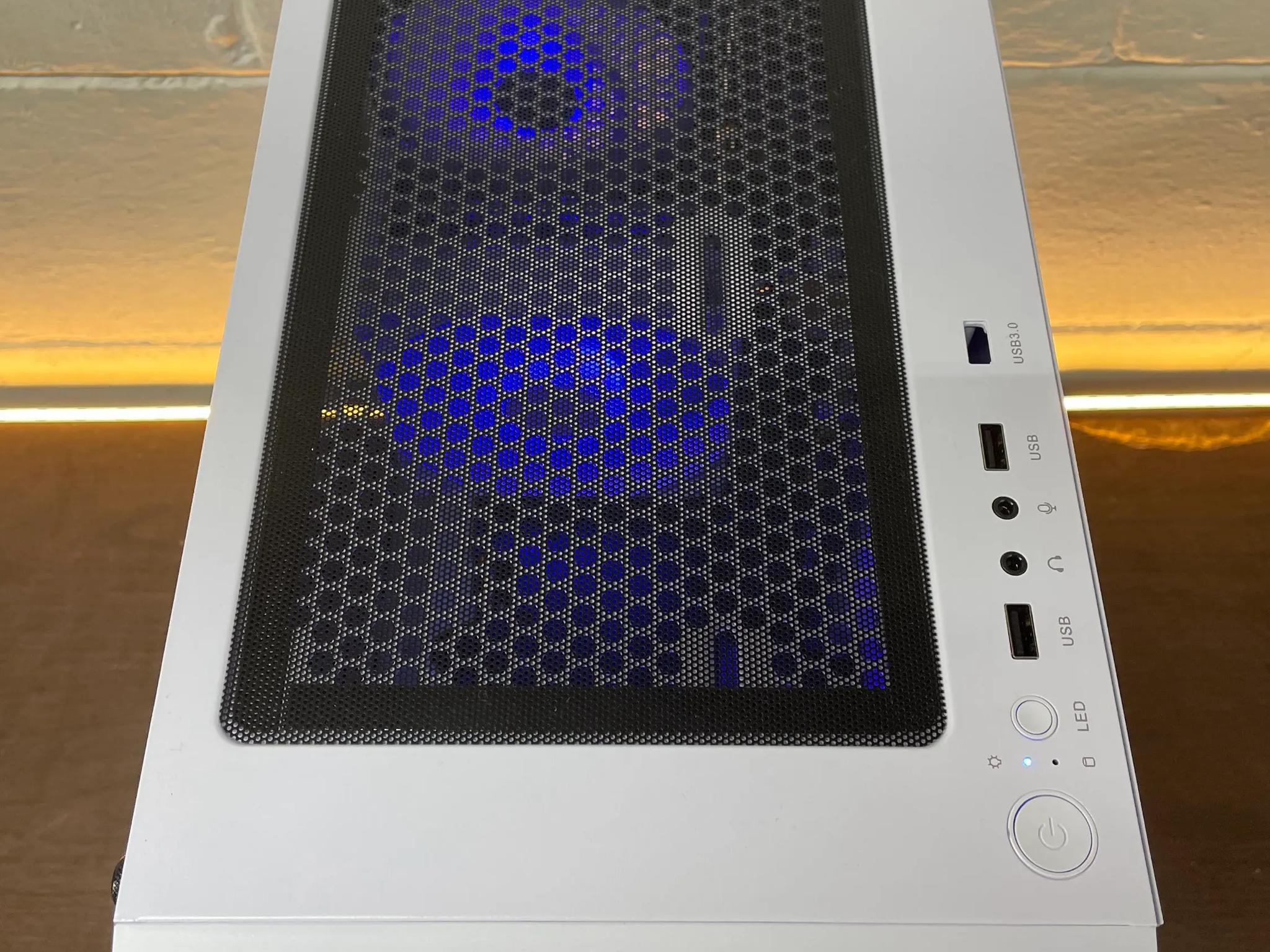 Sleeky Gaming PC | Intel i5 / AMD RX580 / 8GB / 1.1TB Win 11 Pro WiFi