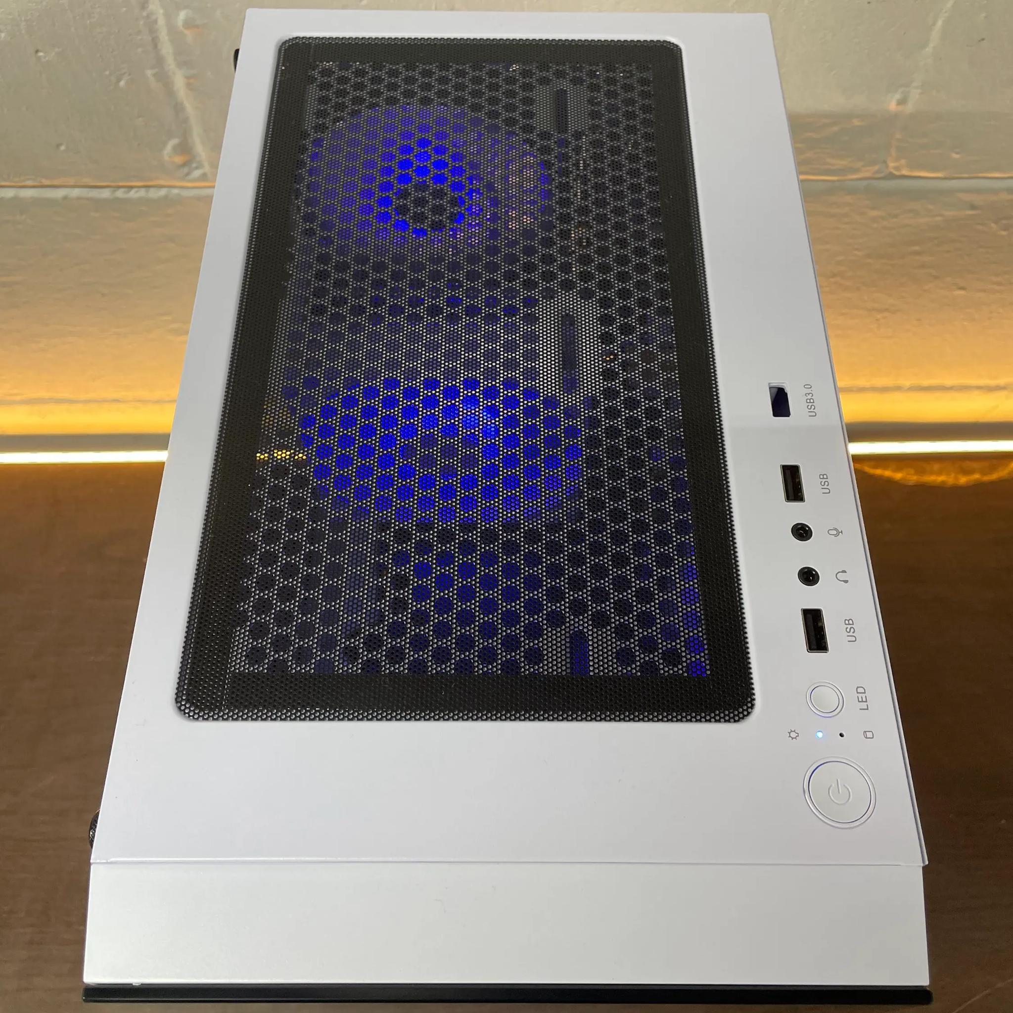 Sleeky Gaming PC | Intel i5 / AMD RX580 / 8GB / 1.1TB Win 11 Pro WiFi