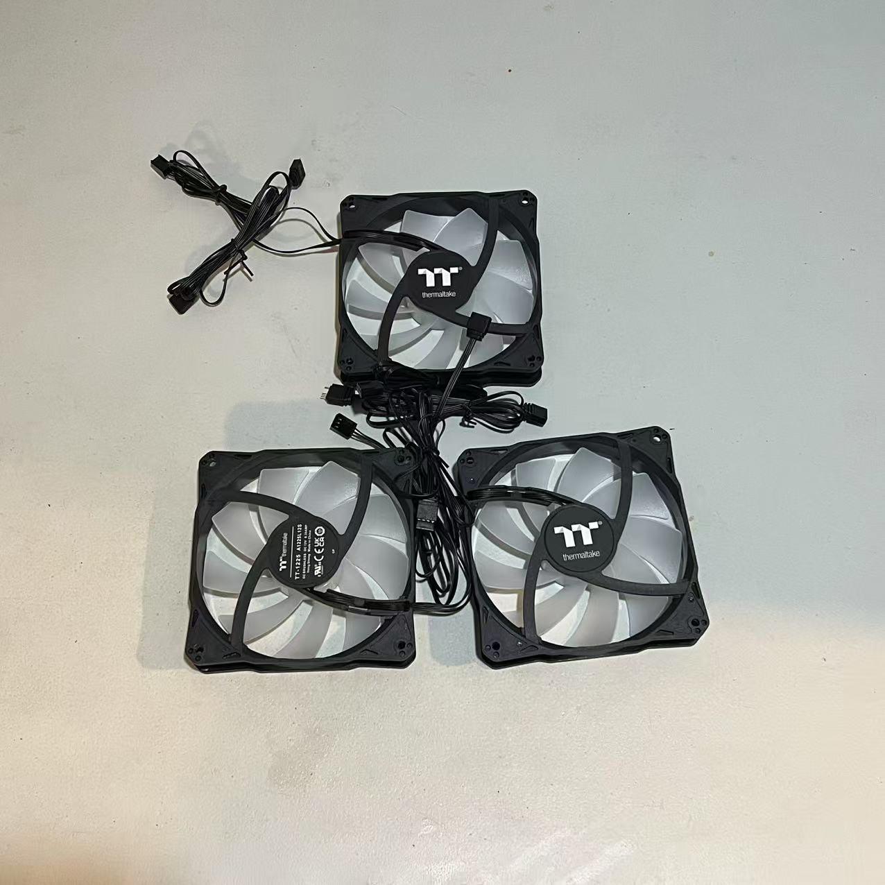 （Open Box）TT 120mm argb fans （triple packs）
