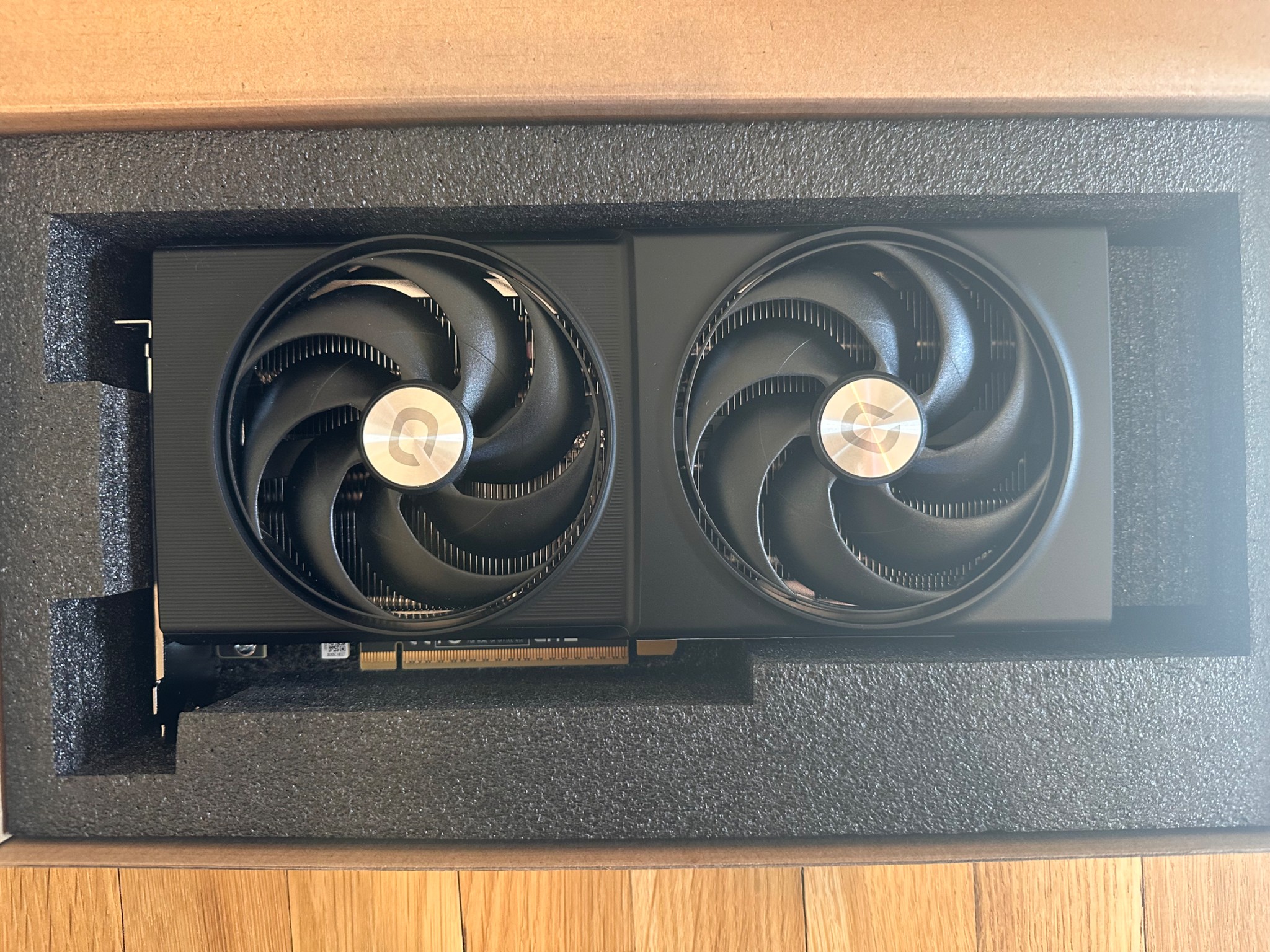 Intel Arc B580 - Onix Odyssey GPU