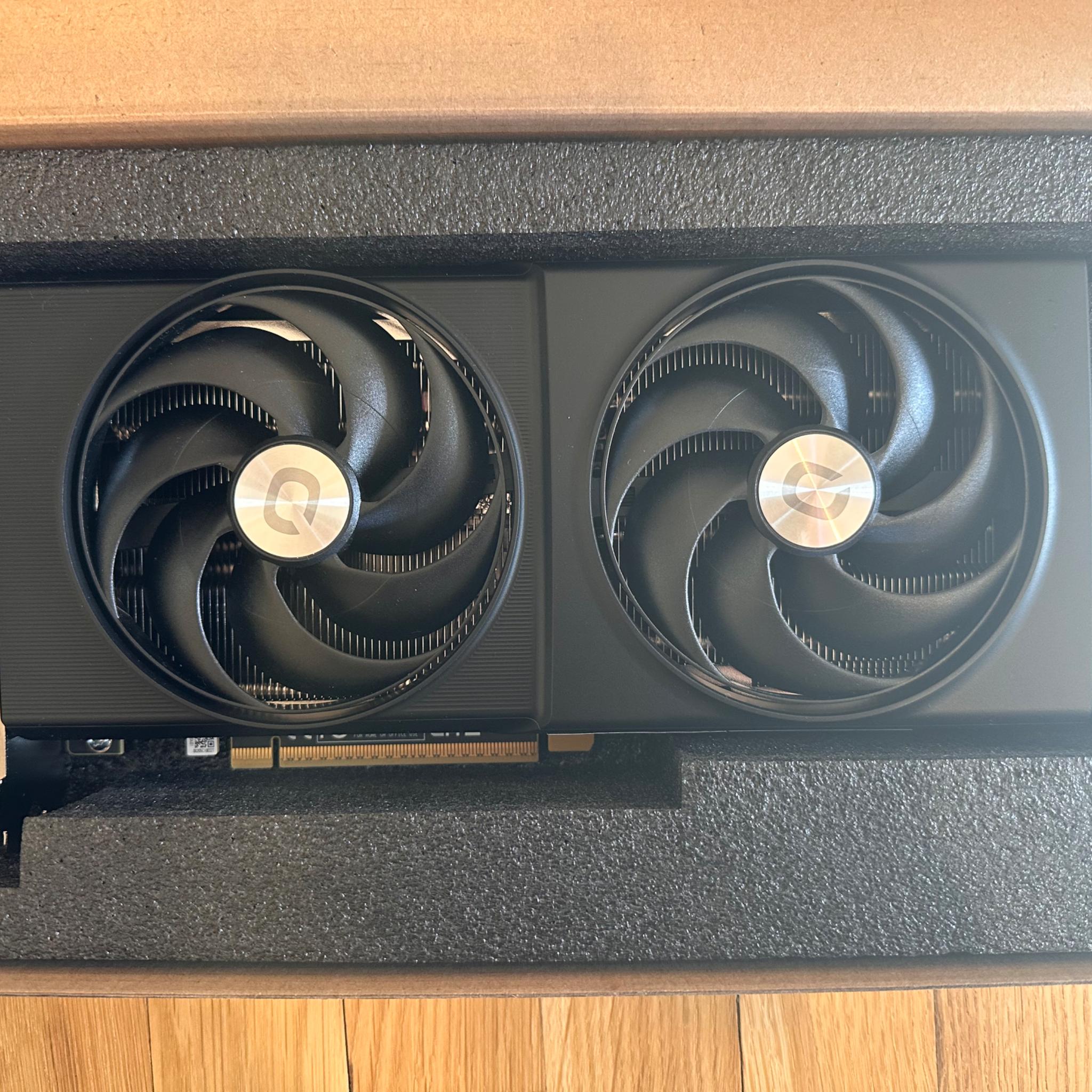 Intel Arc B580 - Onix Odyssey GPU