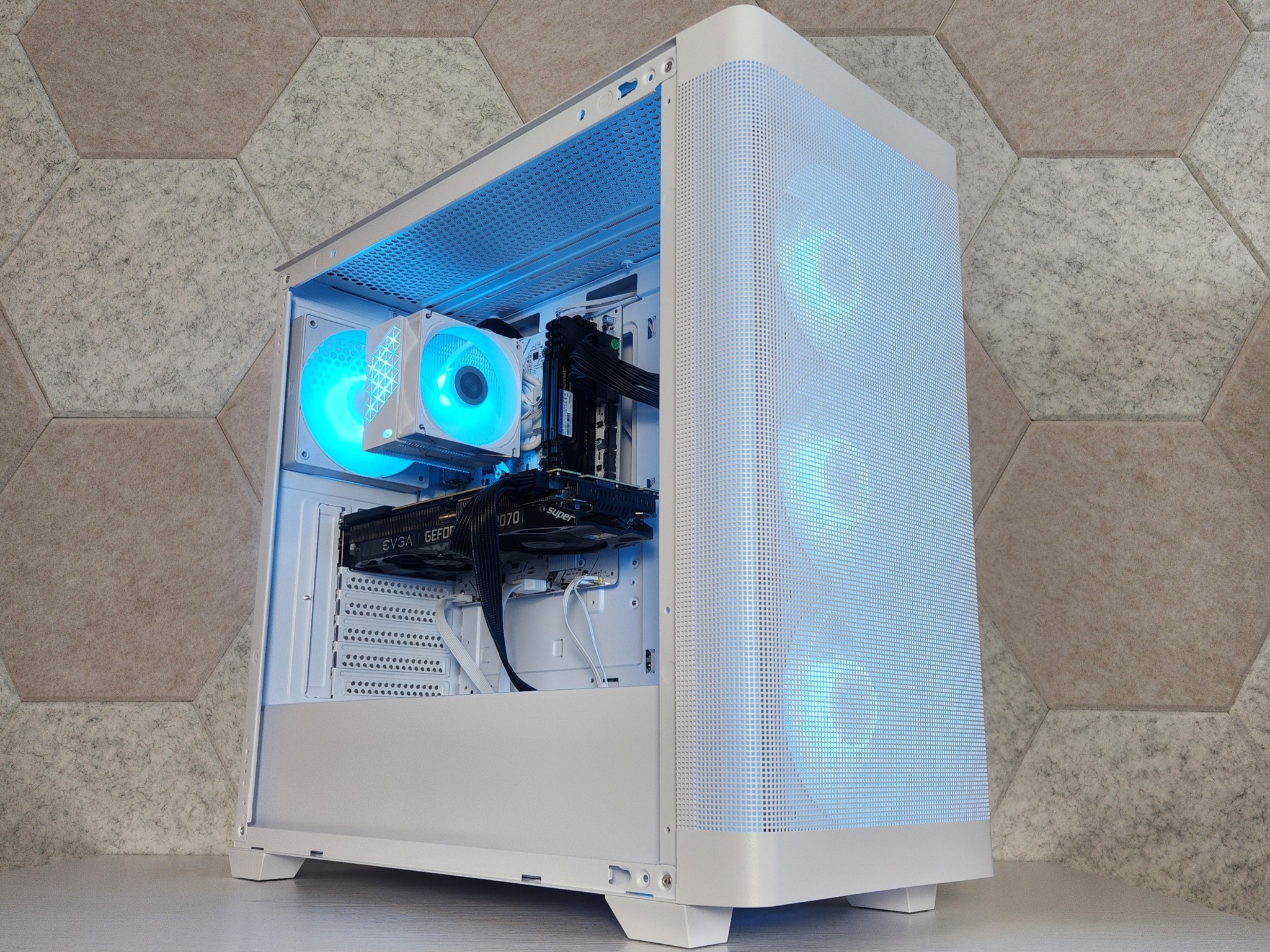 🤍NVIDIA RTX 2070 Super | Ryzen 5 3600 | 16GB DDR4 | 1TB SSD | WIFI + BT | Win11 | RGB |