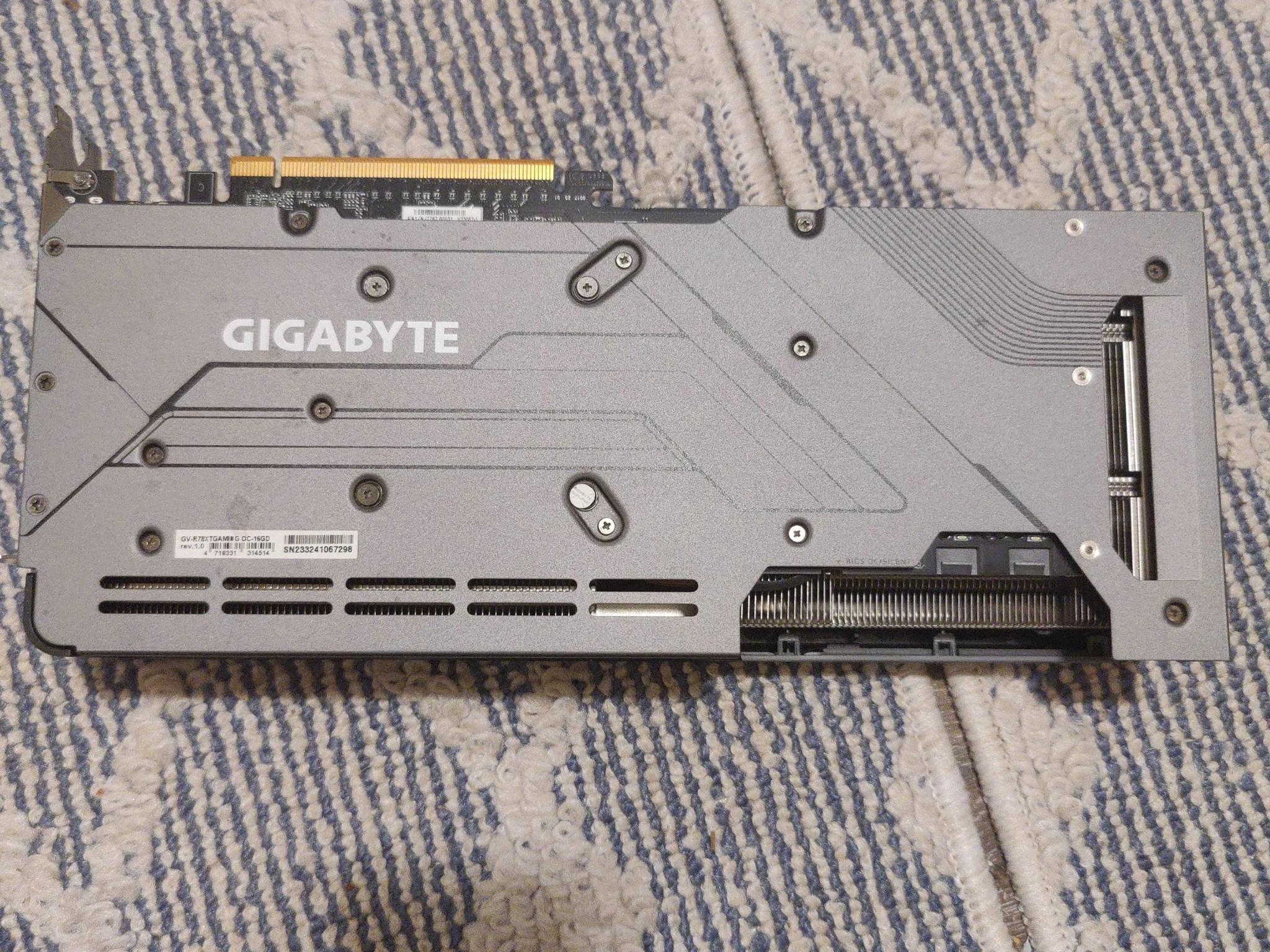 RX 7800XT *Great Condition* GIGABYTE OC 16GB GDDR6 Graphics Card
