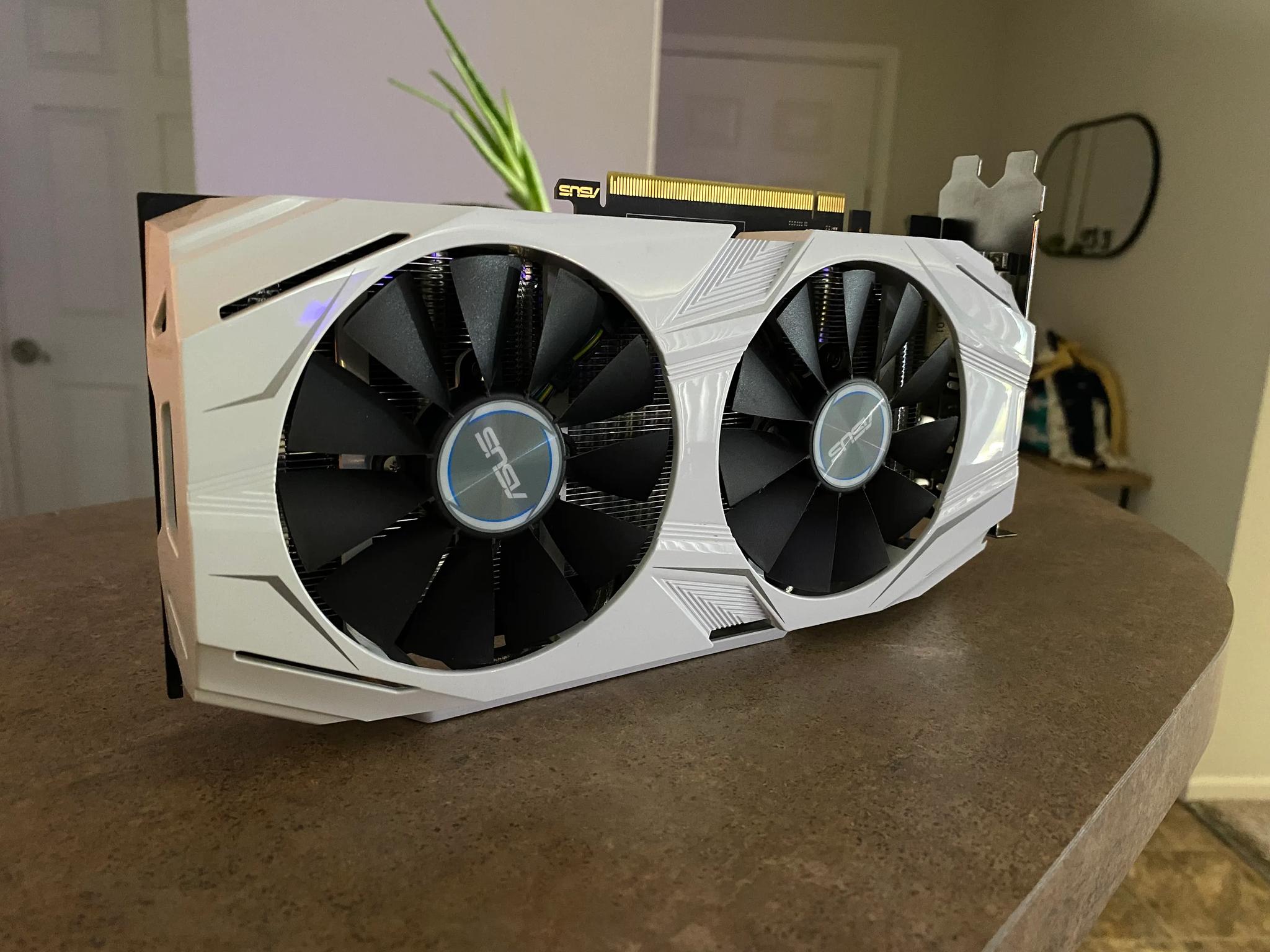 ASUS GTX1070