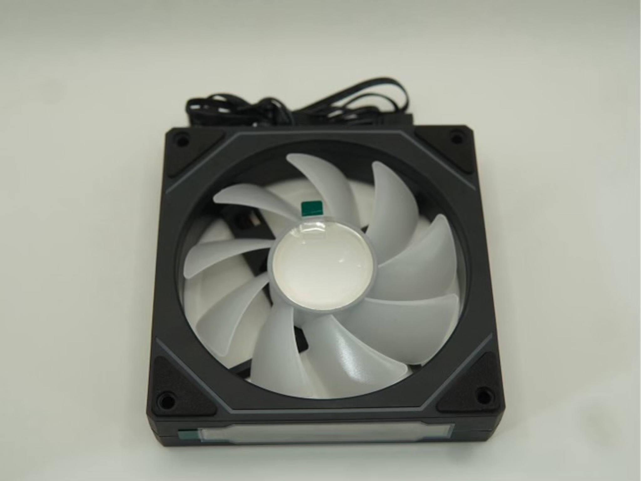 LoovingCool Pro-4 120mm ARGB Case Cooler Fan, 4pin PWM.