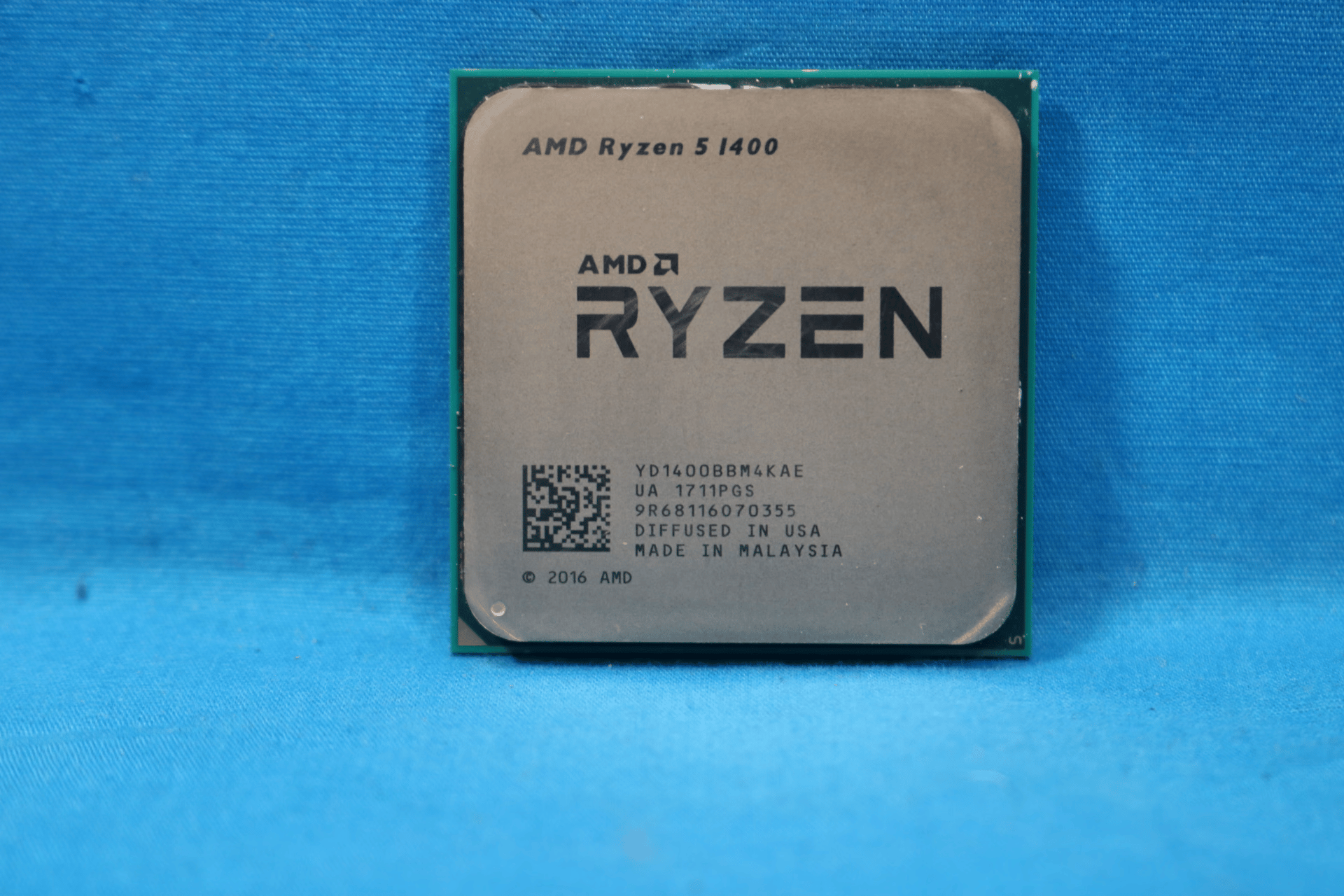 AMD Ryzen 5 1400 3.2GHz Socket AM4 4-Core 8-Thread 8MB Desktop CPU YD1400BBM4KAE