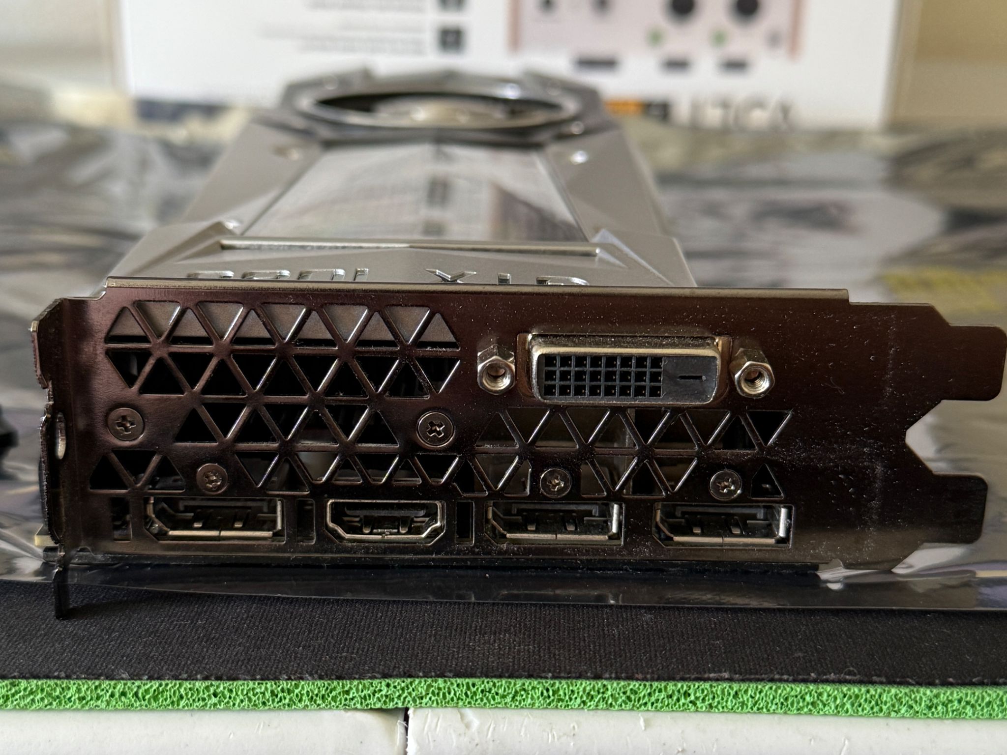 NVIDIA GeForce GTX 1080 Founders Edition 8GB VRAM