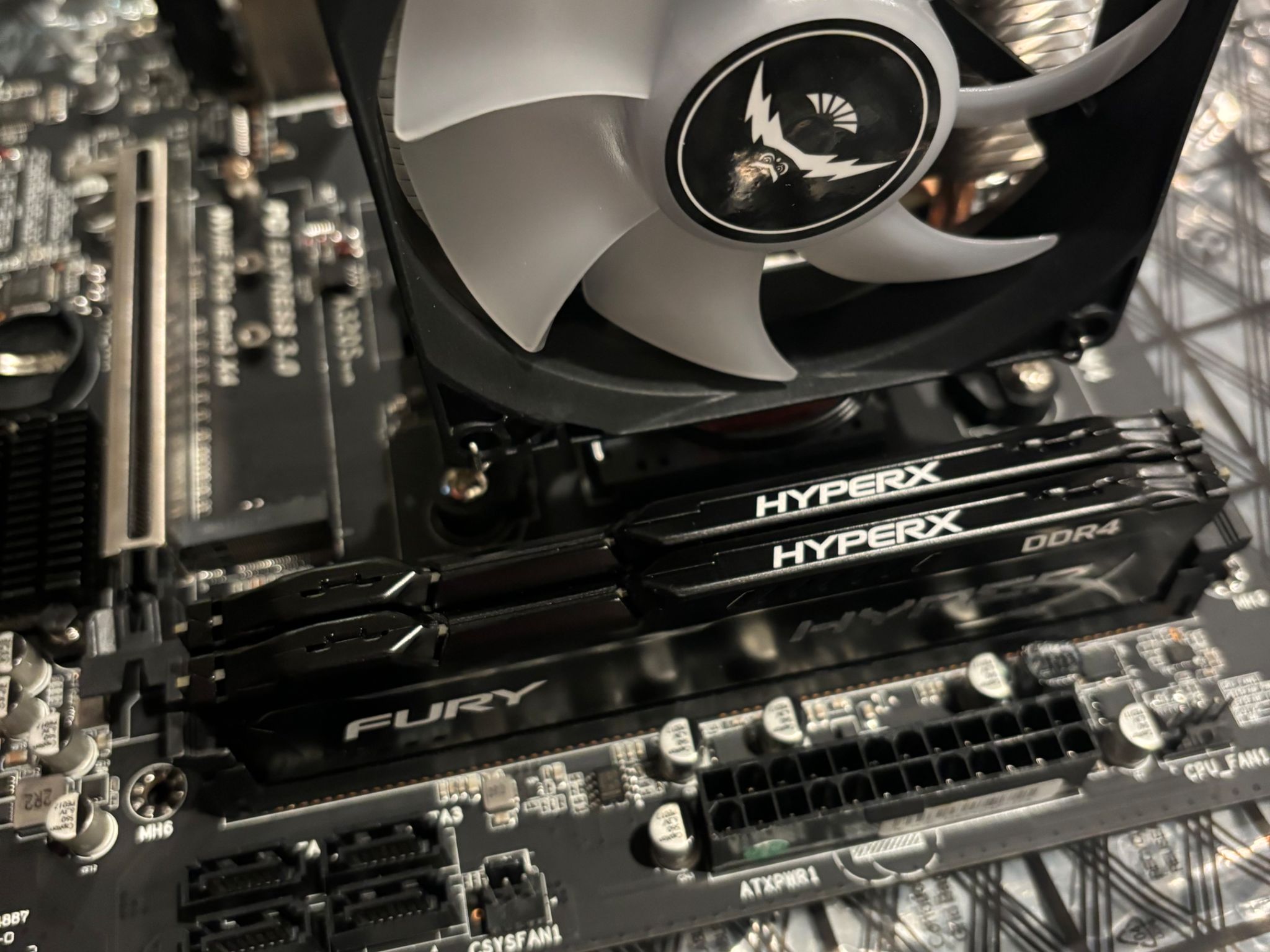 Wallet Warrior 🤩| A320 | R5 2600 | 16gb DDR4 | Static RGB Cooler