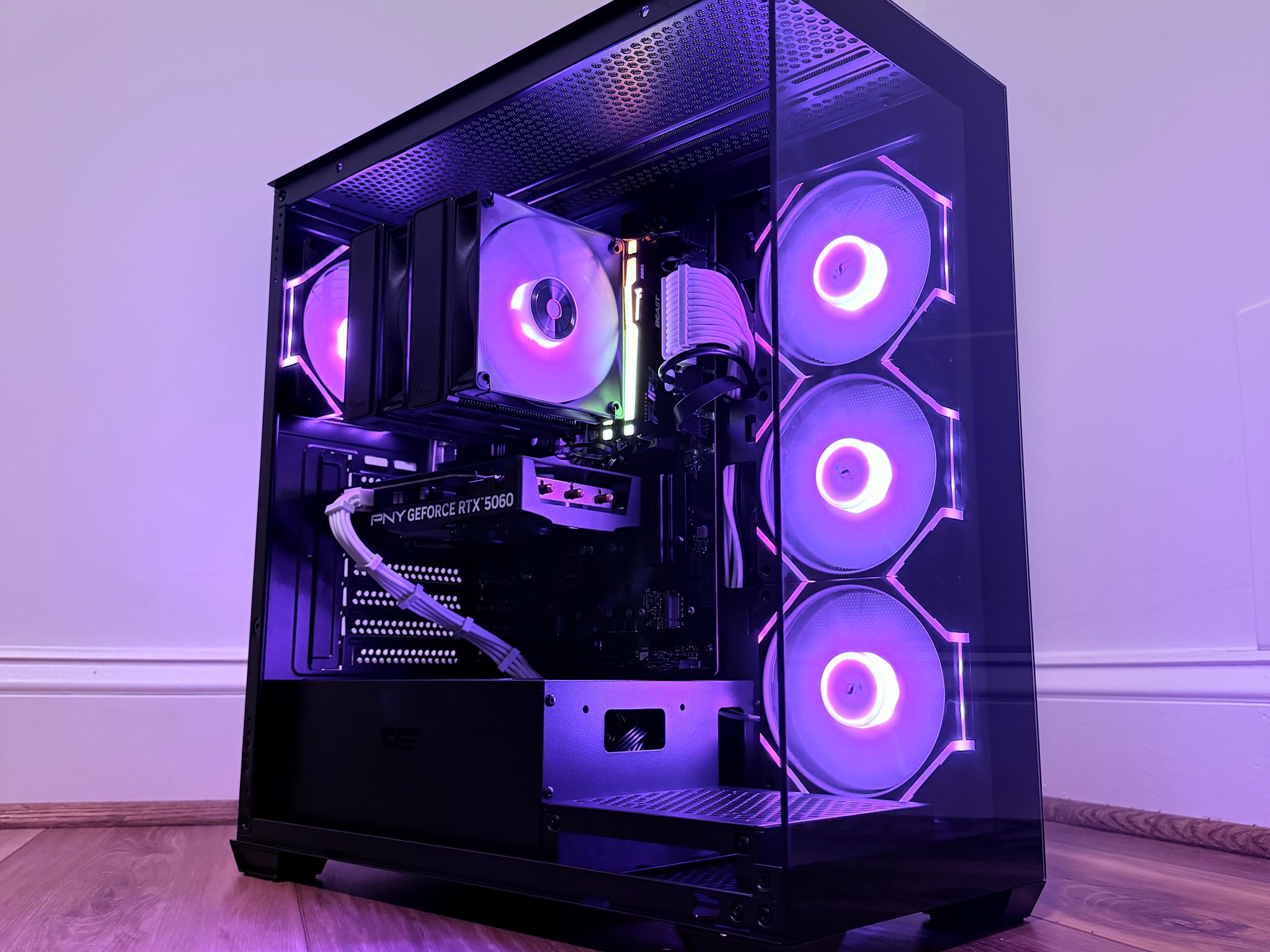 ❄️"Frozen Echo"❄️| 1080/1440p Gaming | Intel Ultra 7 265k | RTX 5060 | 16B DDR5 | 1tb Storage
