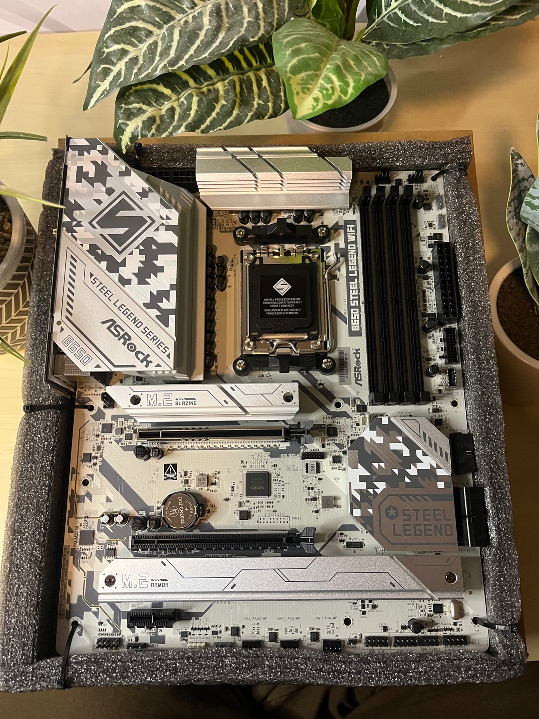 ASRock B650 Steel Legend WiFi AMD Socket AM5 Ryzen™ 8000 and 7000