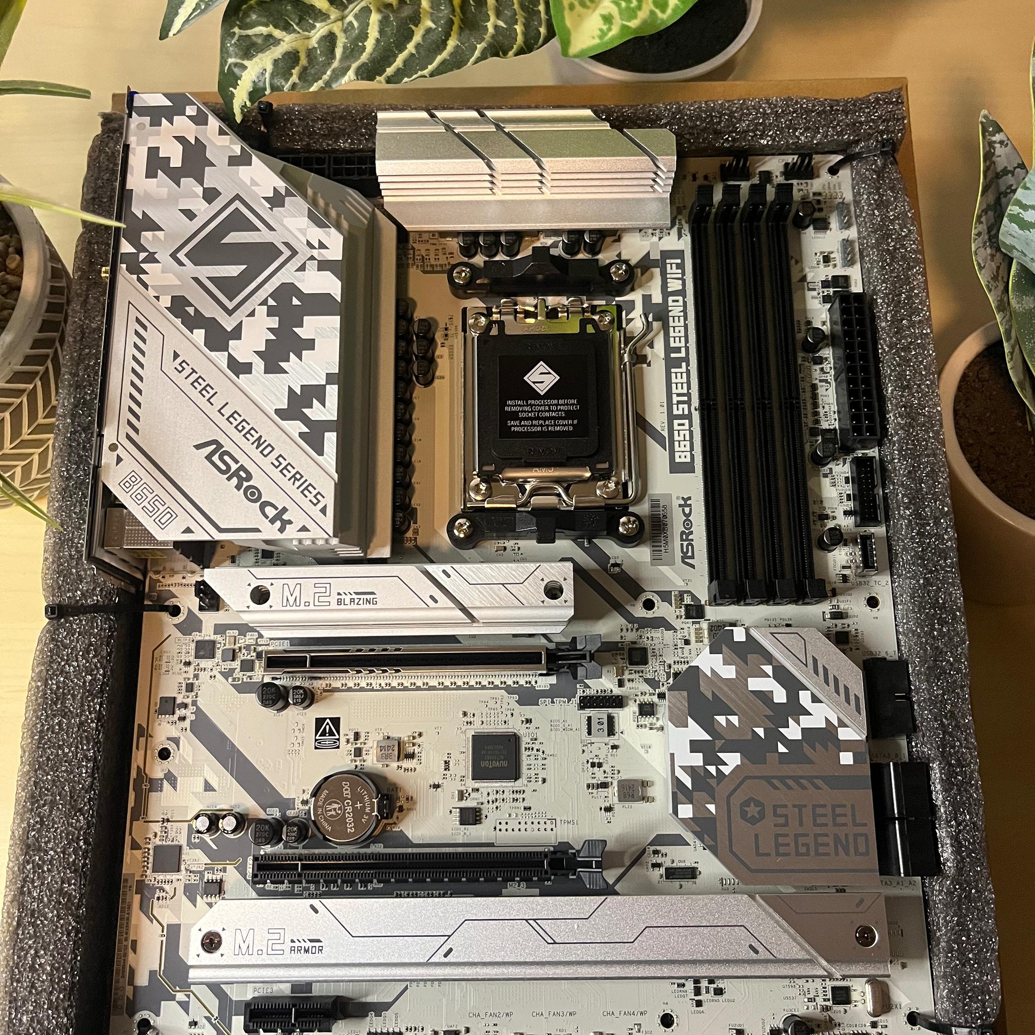 ASRock B650 Steel Legend WiFi AMD Socket AM5 Ryzen™ 8000 and 7000 Series Processors