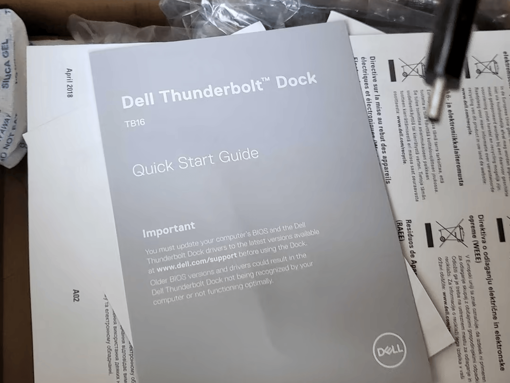 BNIB Dell TB16 K16A Thunderbolt Docking Station + 180W charger