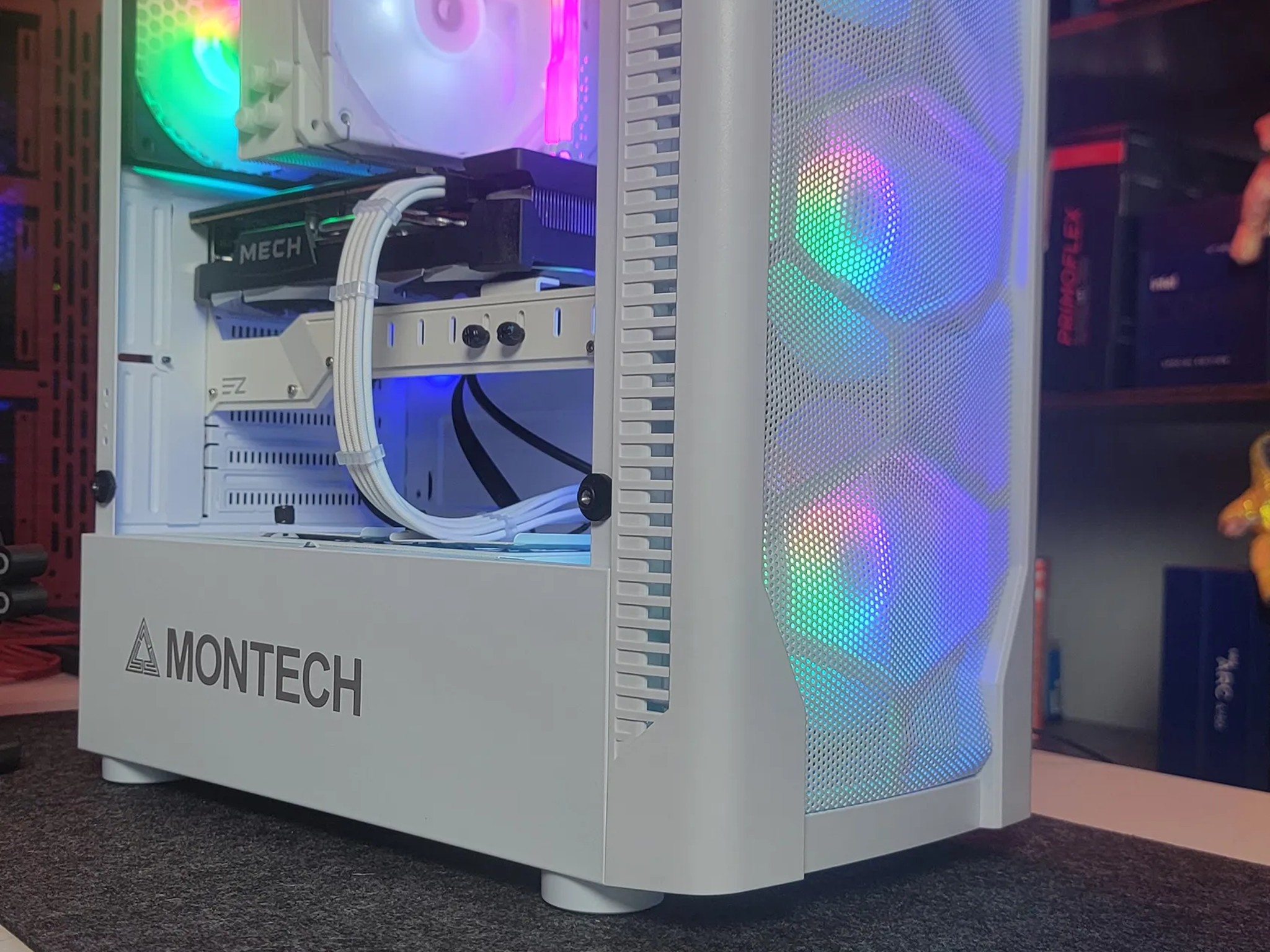 ❄️FrostTN🧊 Gaming PC - RX 6600 - Ryzen 5 5600g - 16GB RAM - 1TB NVME