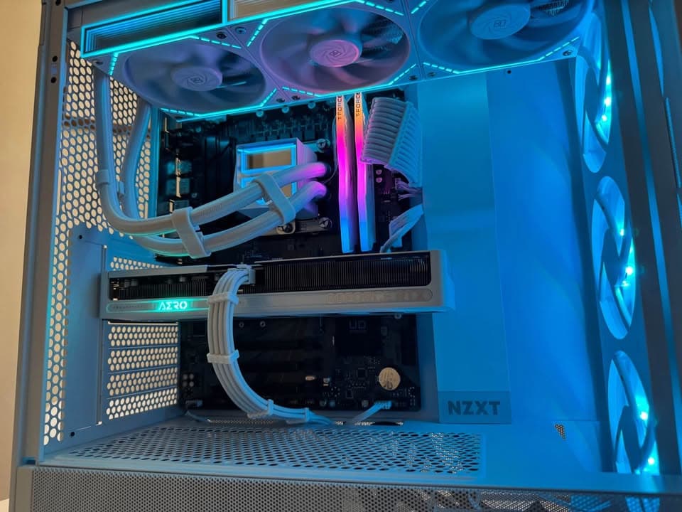 Gaming PC | RTX 5060 TI 16GB | INTEL 12600KF | 32GB RAM | 1TB SSD | WINDOWS 11
