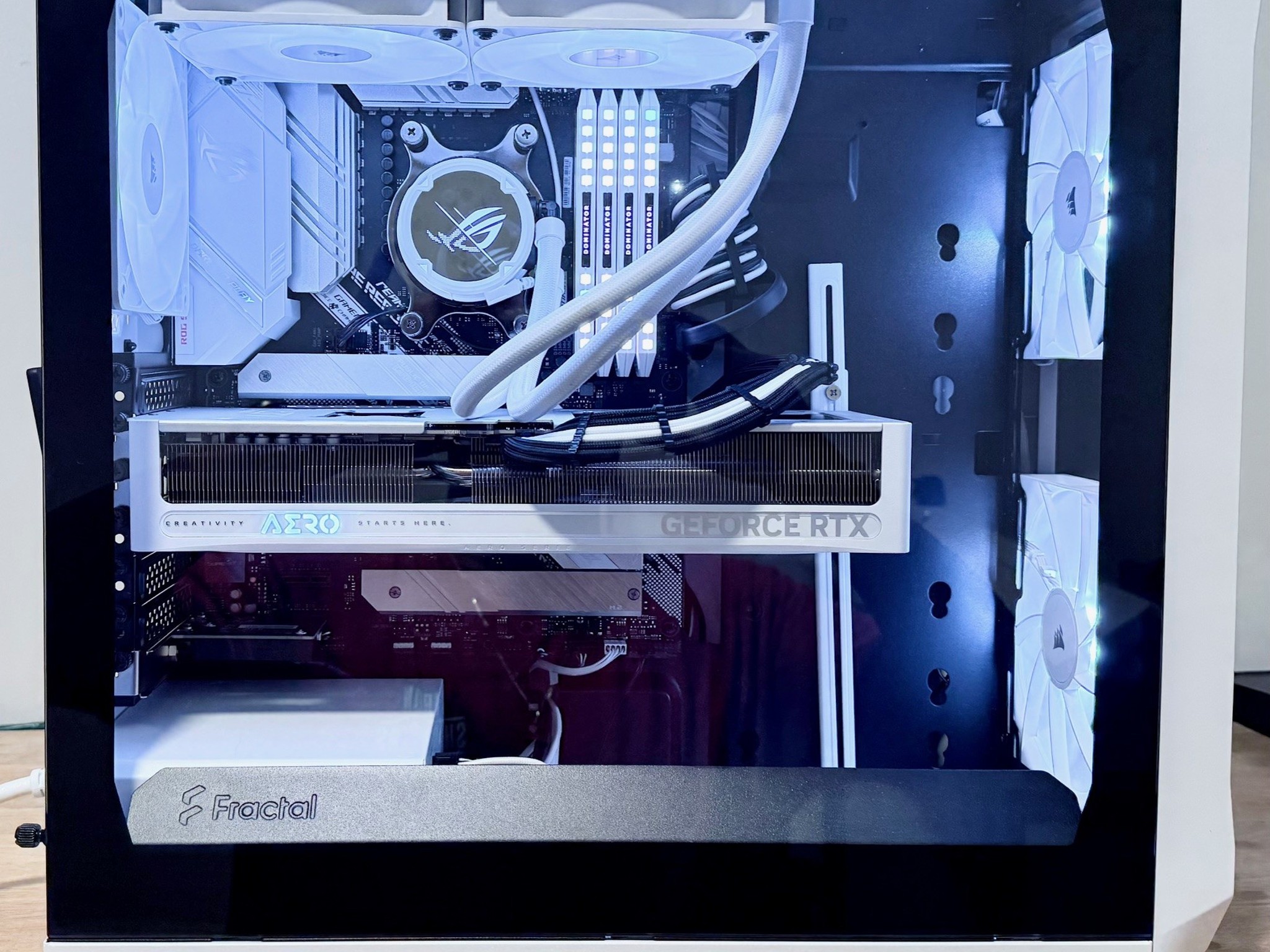 Gaming PC Monochrome RTX 5070 OC 12GB