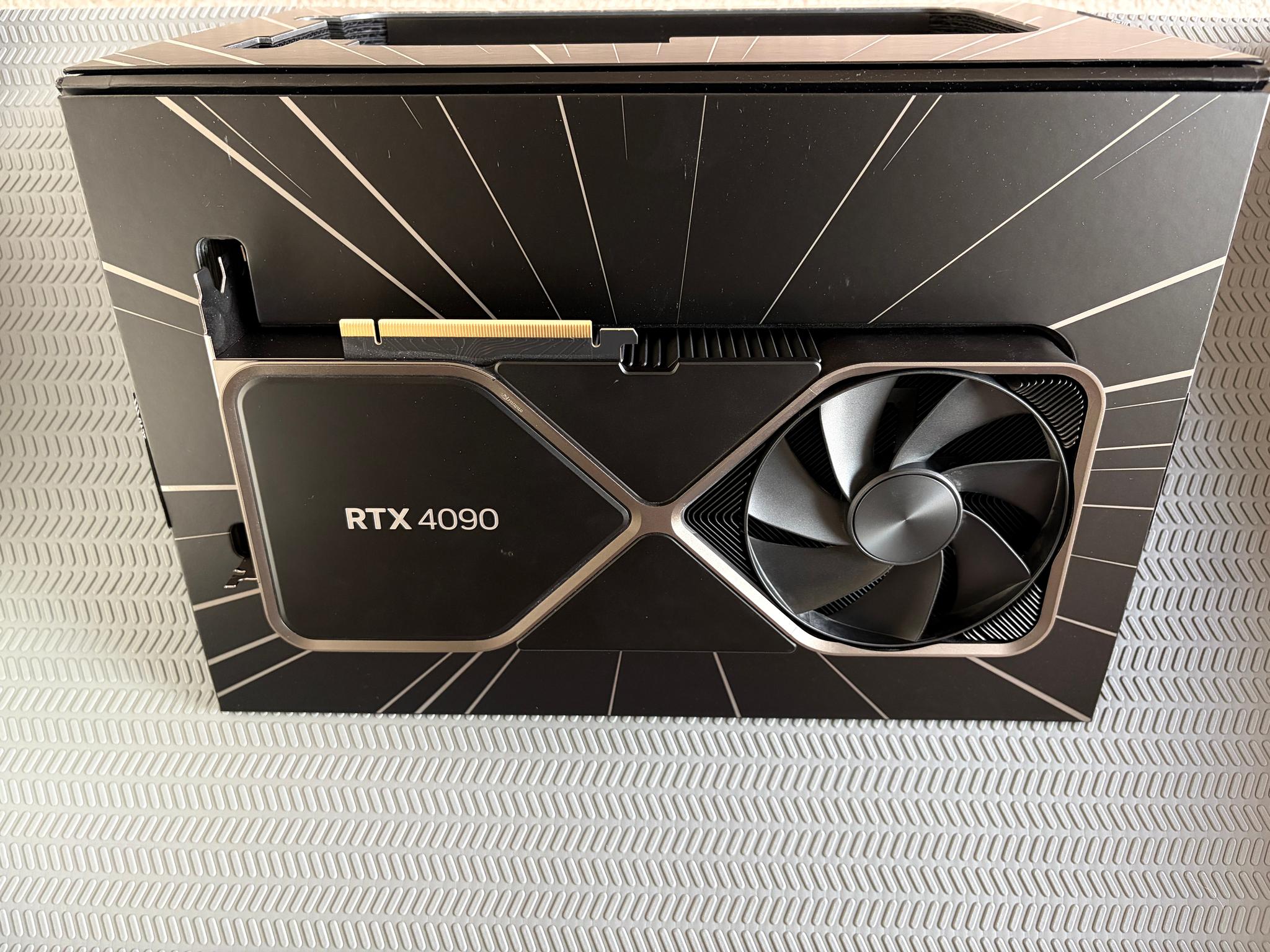 4090 Founders Edition | Lightly used | Original packaging