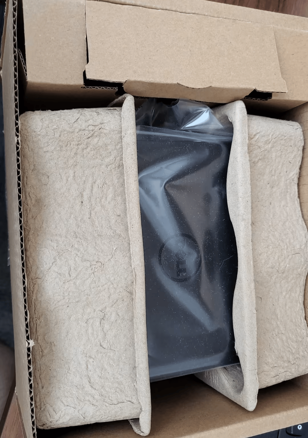 BNIB Dell TB16 K16A Thunderbolt Docking Station + 180W charger