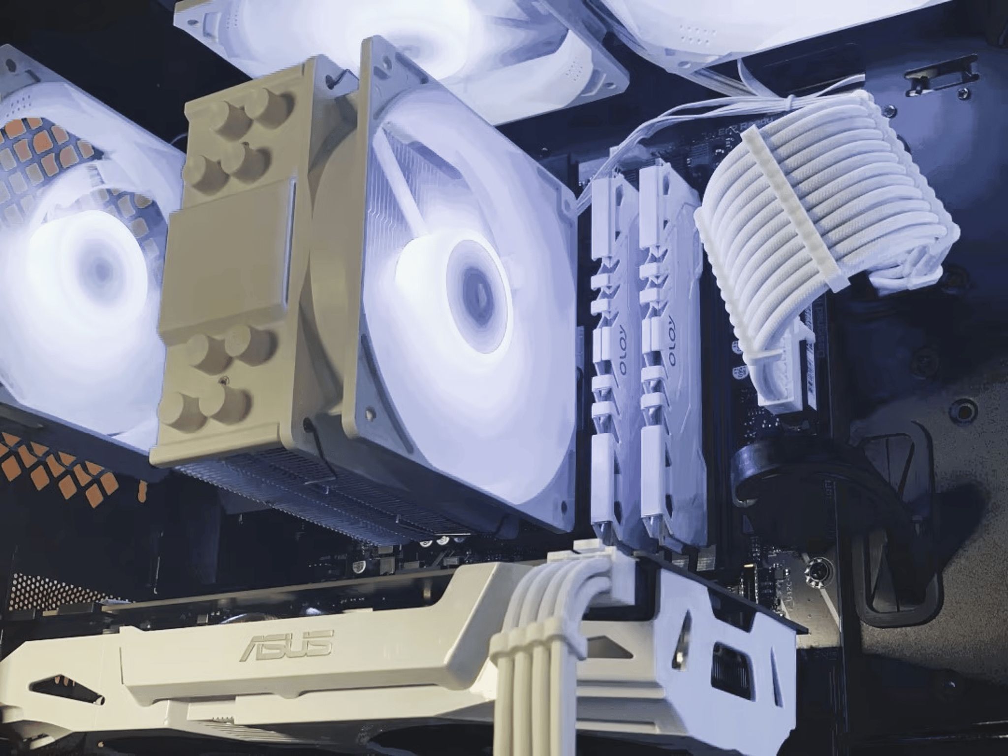 Mid Range White/Black Gaming PC (i5 10400 + GTX 1060)