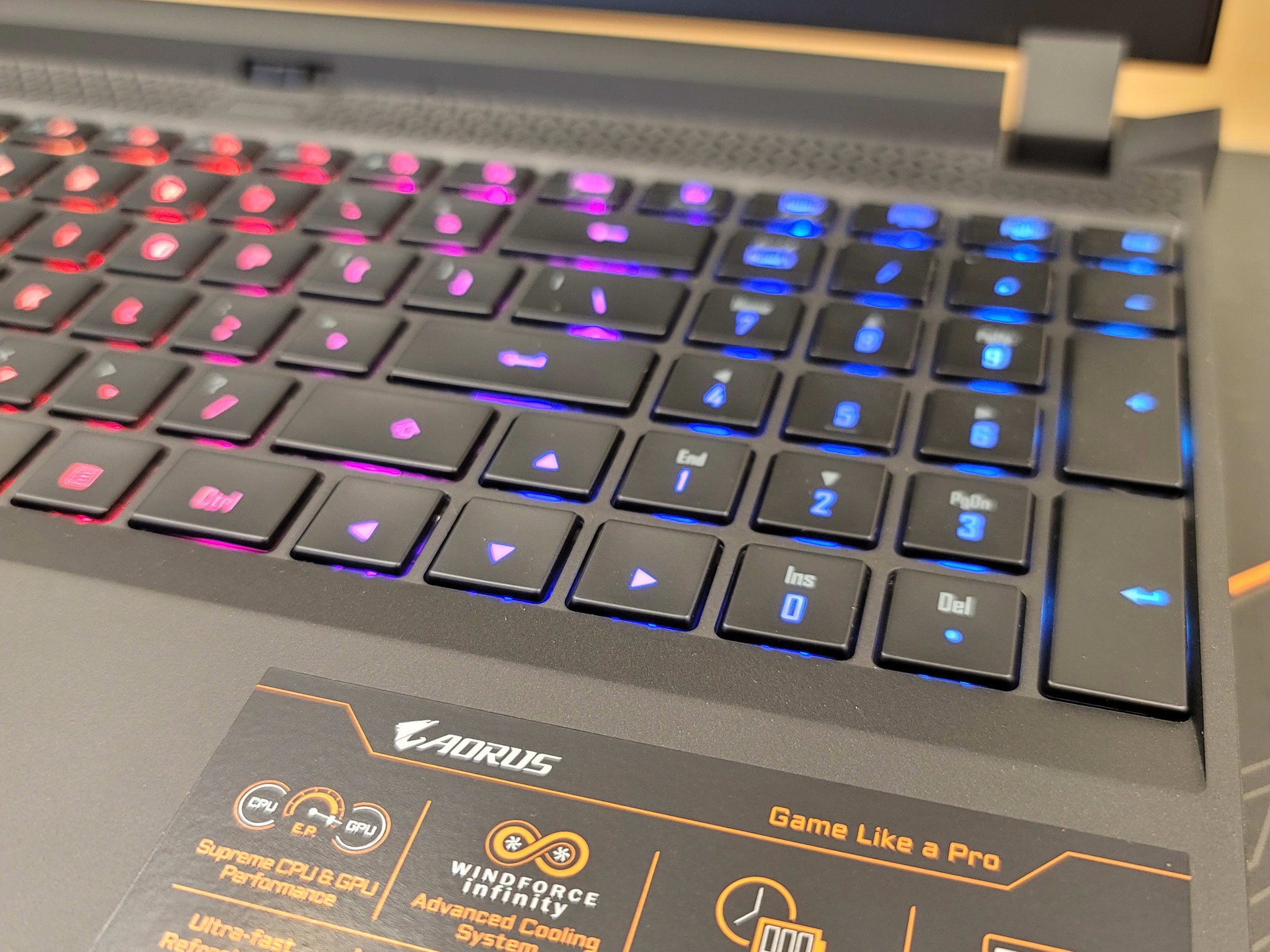 Gigabyte Aorus 15.6 IPS 240Hz Gaming Laptop - I7 - RTX 3070 
