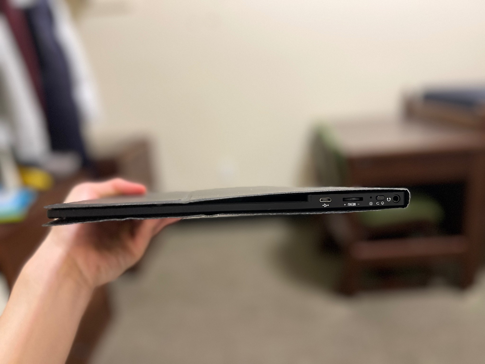 CNBANAN 16.1" Portable 1080P IPS 144Hz Gaming Monitor