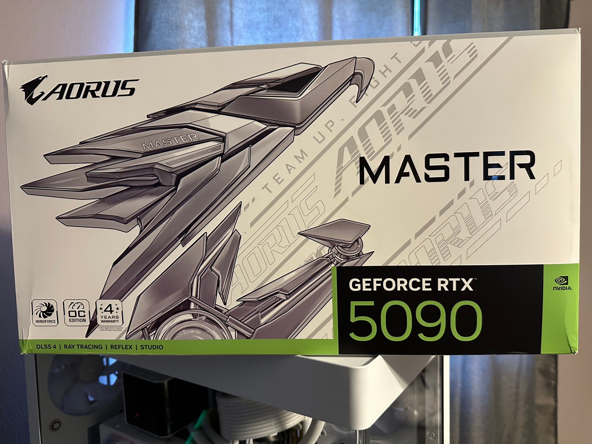 GIGABYTE AORUS GeForce RTX 5090 MASTER ICE 32G