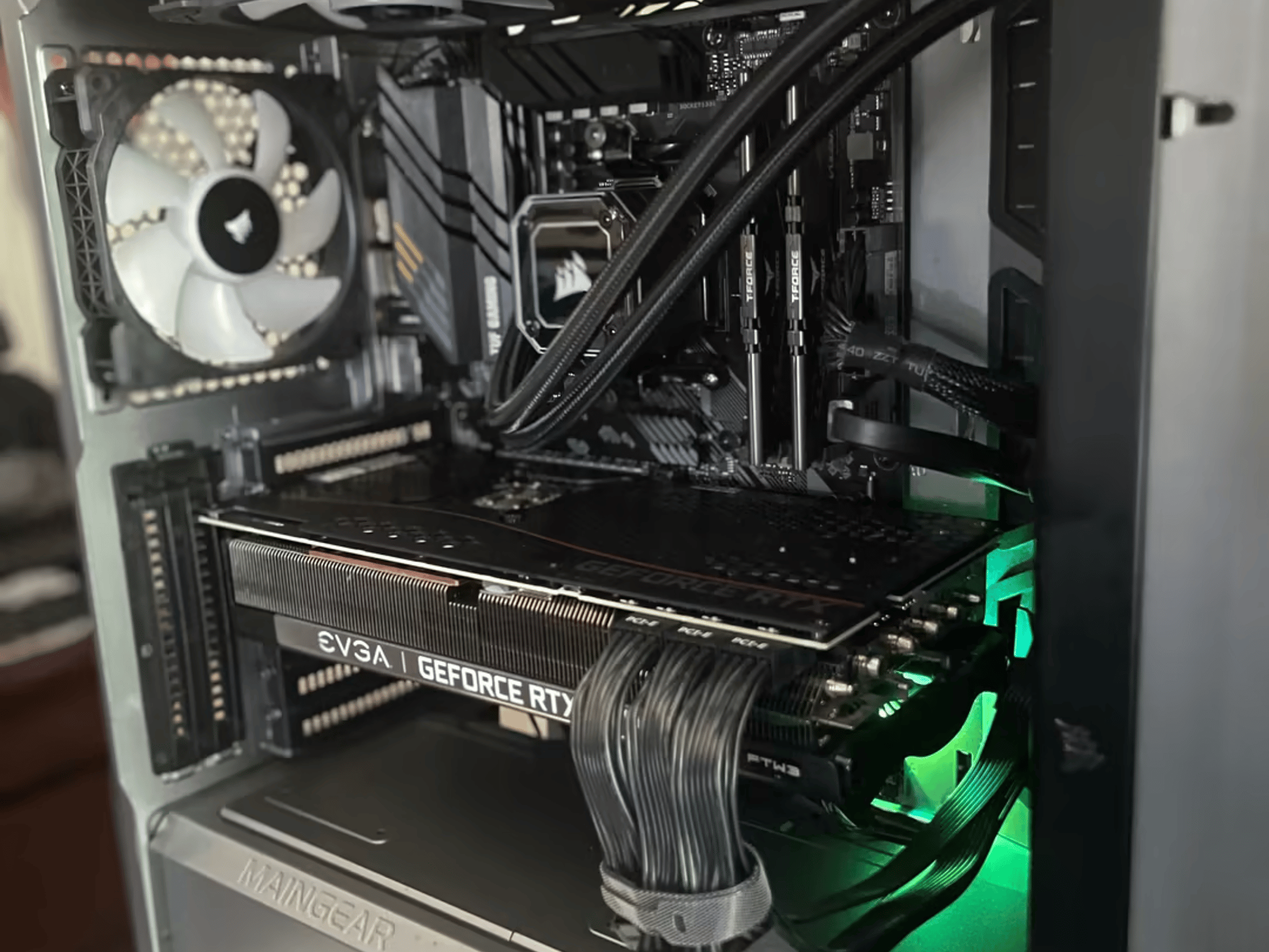 High End Gaming Computer RTX 3080 10Gb + Ryzen 7 5800X