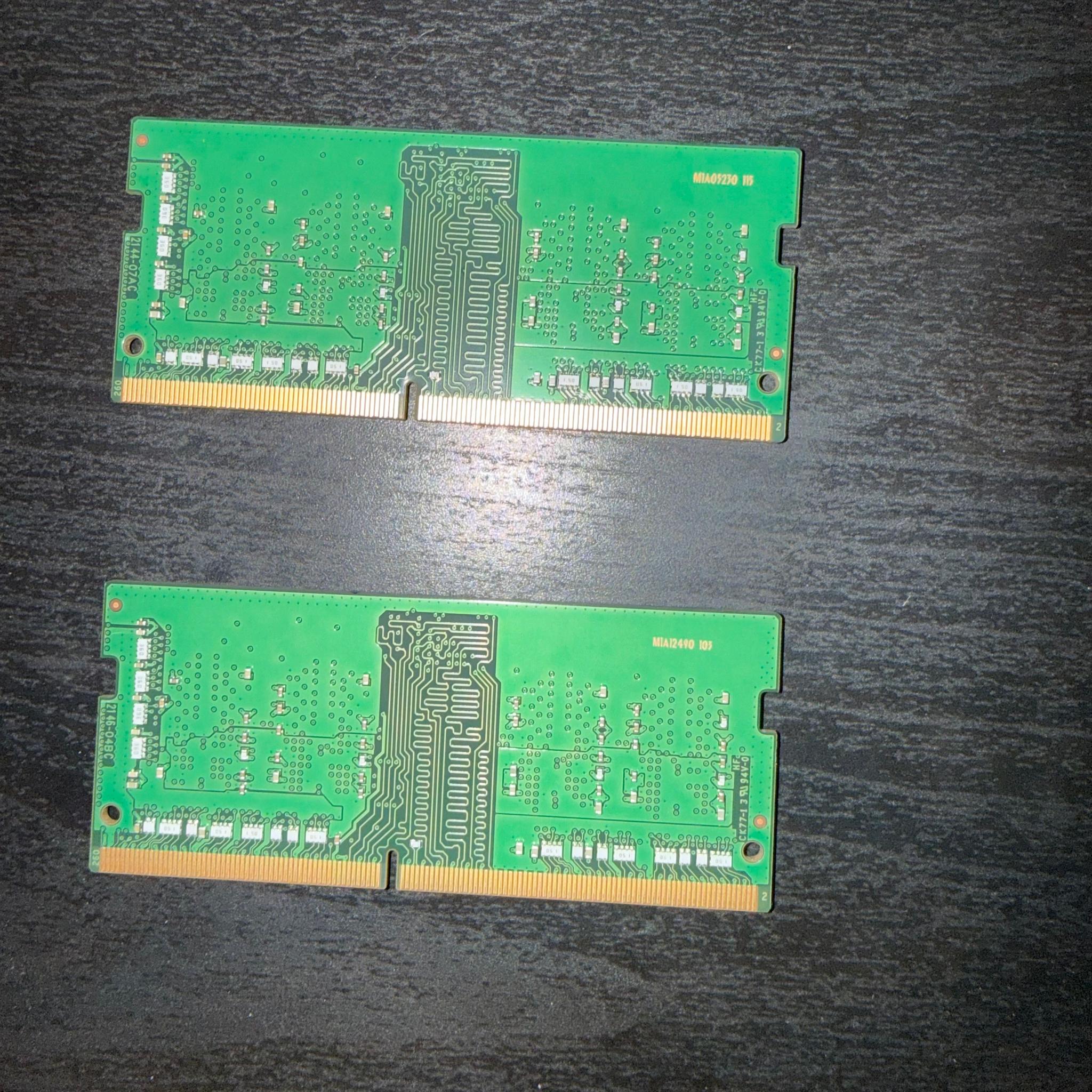 SK Hynix 16GB DDR4 3200 (x2 8GB) kit