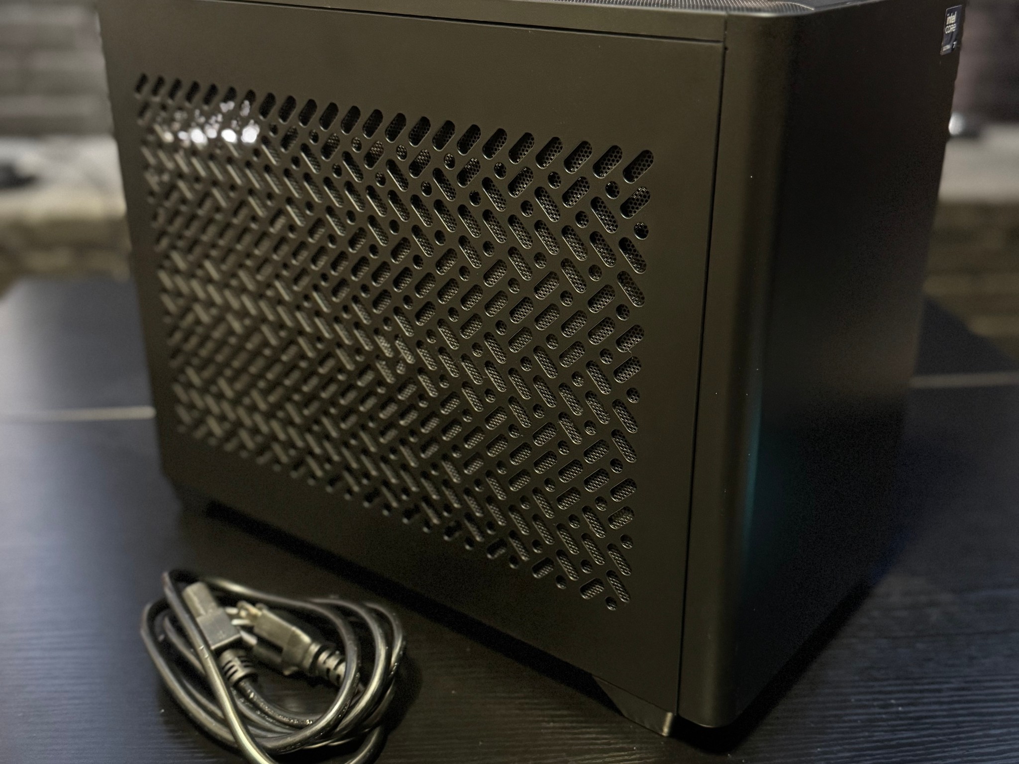 RTX 5090 - Ultra 7 265K - 48gb DDR5 7200mhz - 2TB GEN 5 [CUSTOM ITX PC]