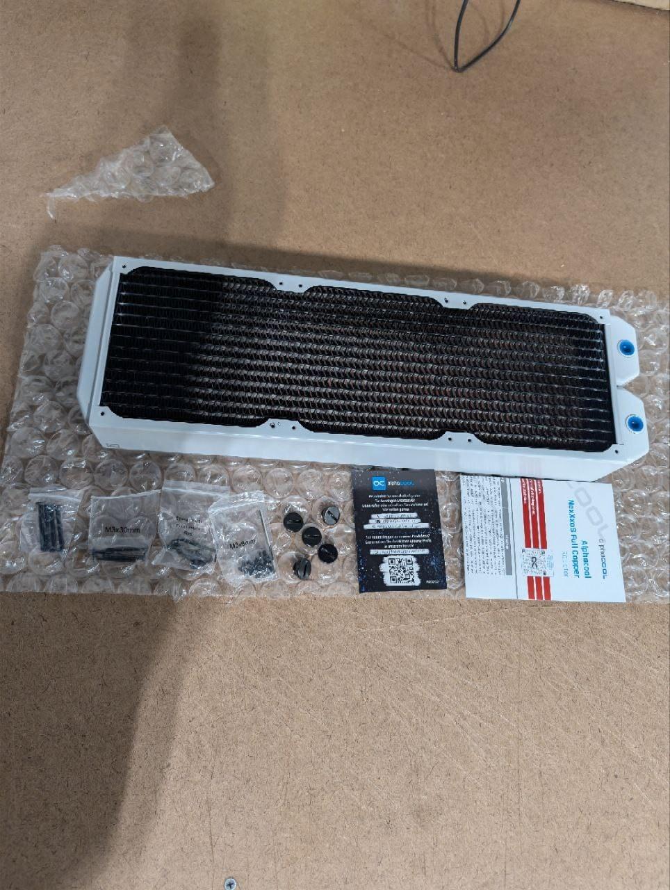 Alphacool NexXxoS UT60 Full Copper 420mm Radiator | White Special Edition (14208