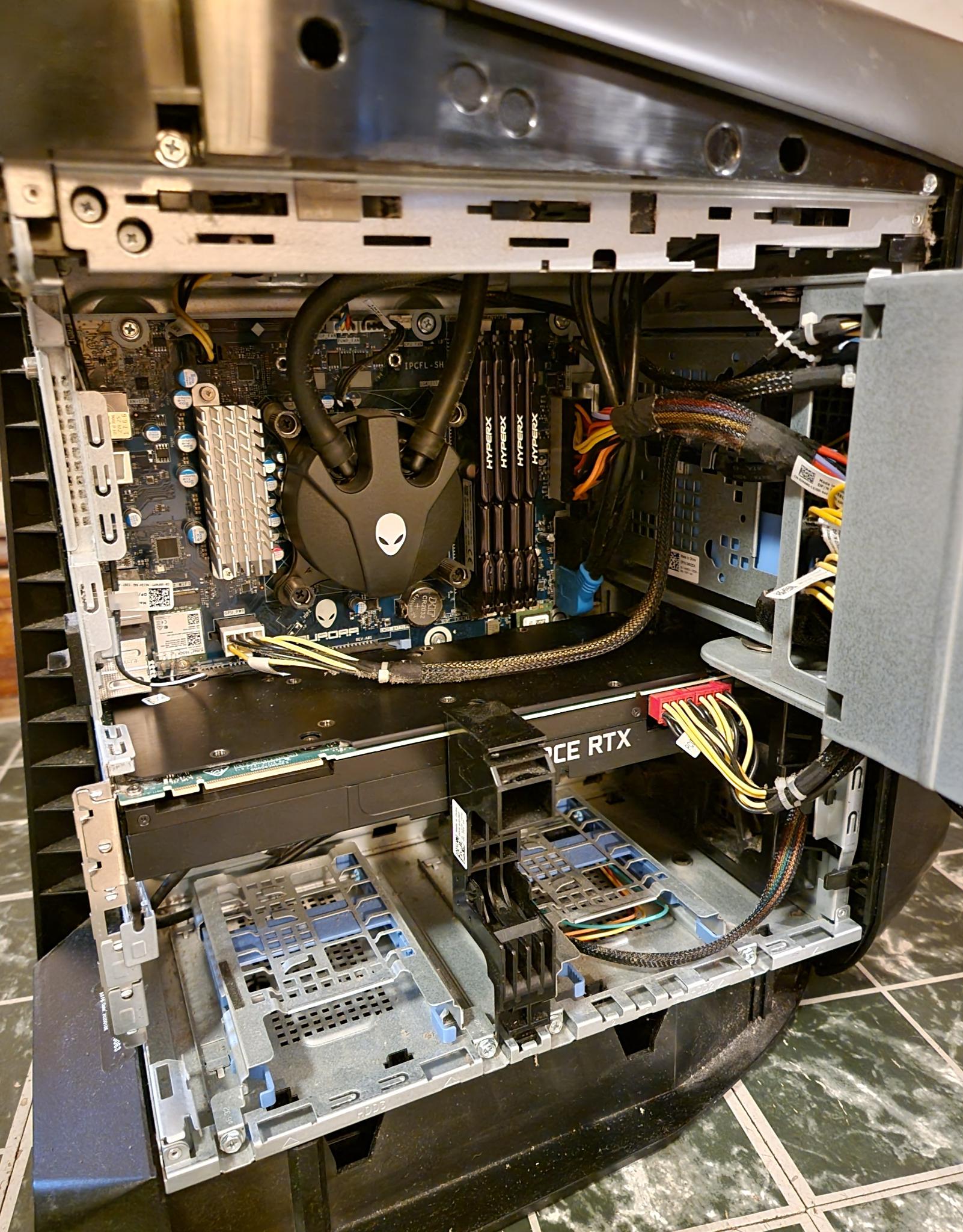 Used Alienware Aurora R9