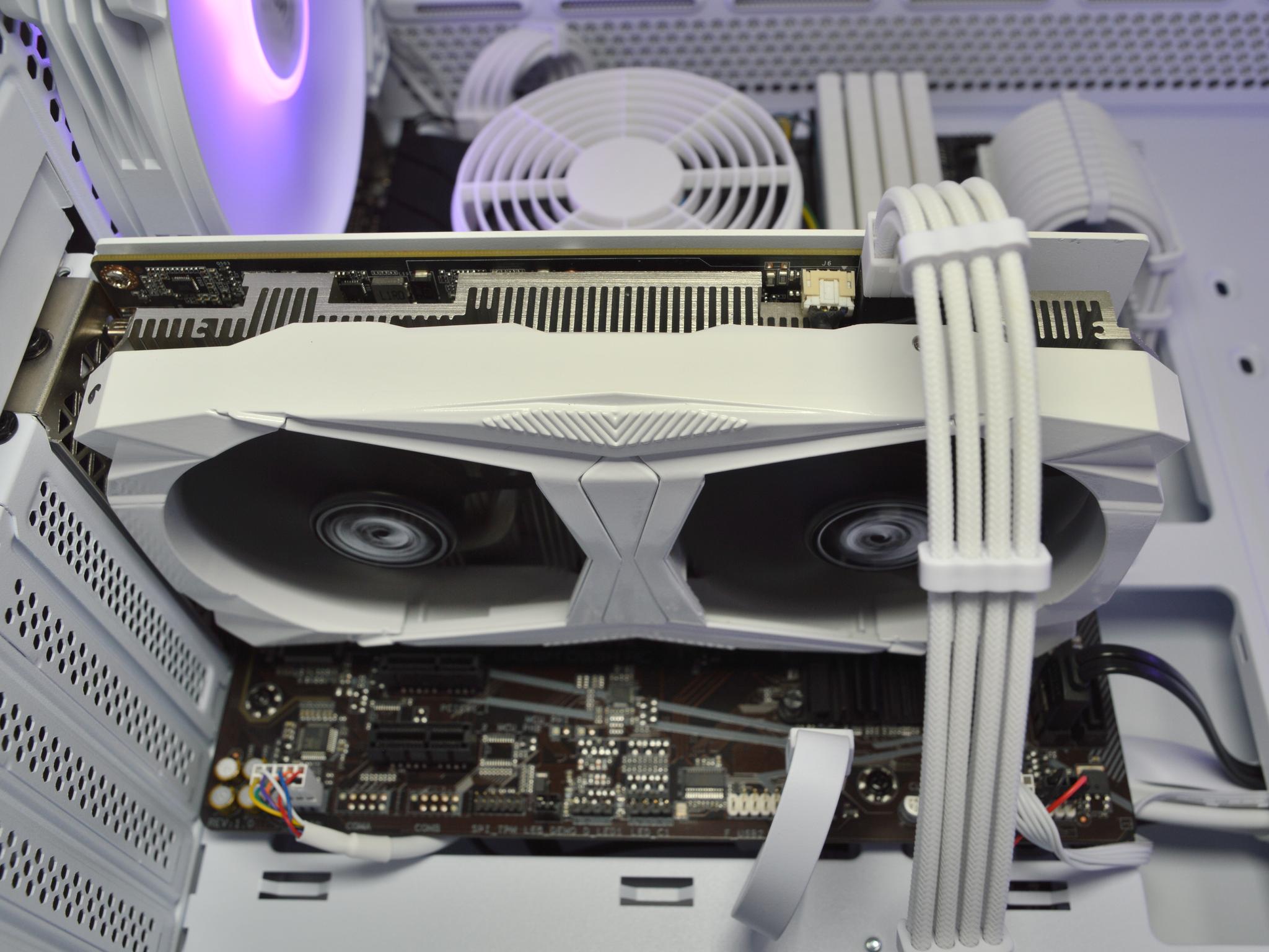 🧊🧊| RTX 2060 SUPER 6GB | INTEL i3-10100 | 16GB DDR4 RAM | 1 TB Storage | Ice Box 3.0 |