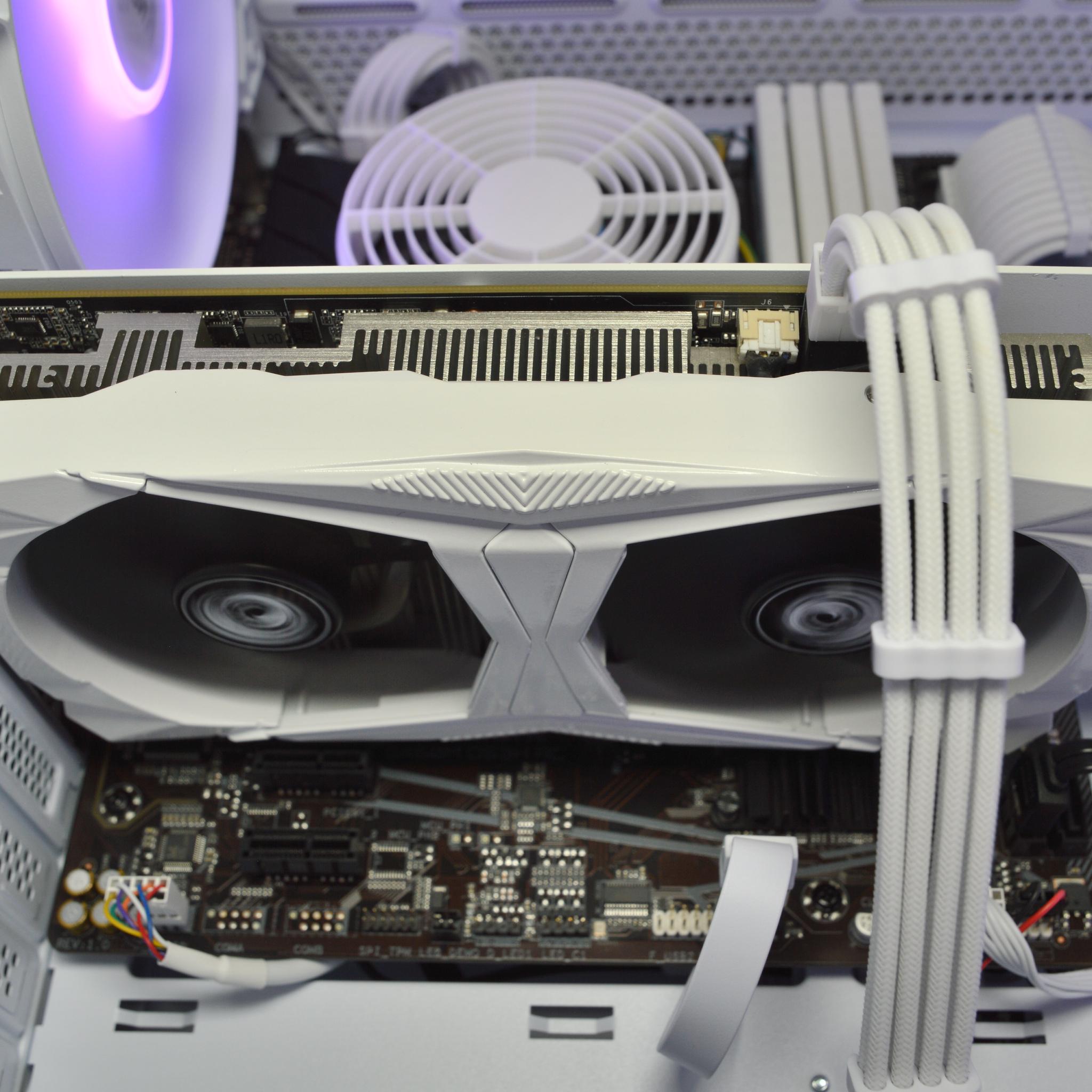 🧊🧊| RTX 2060 SUPER 6GB | INTEL i3-10100 | 16GB DDR4 RAM | 1 TB Storage | Ice Box 3.0 |