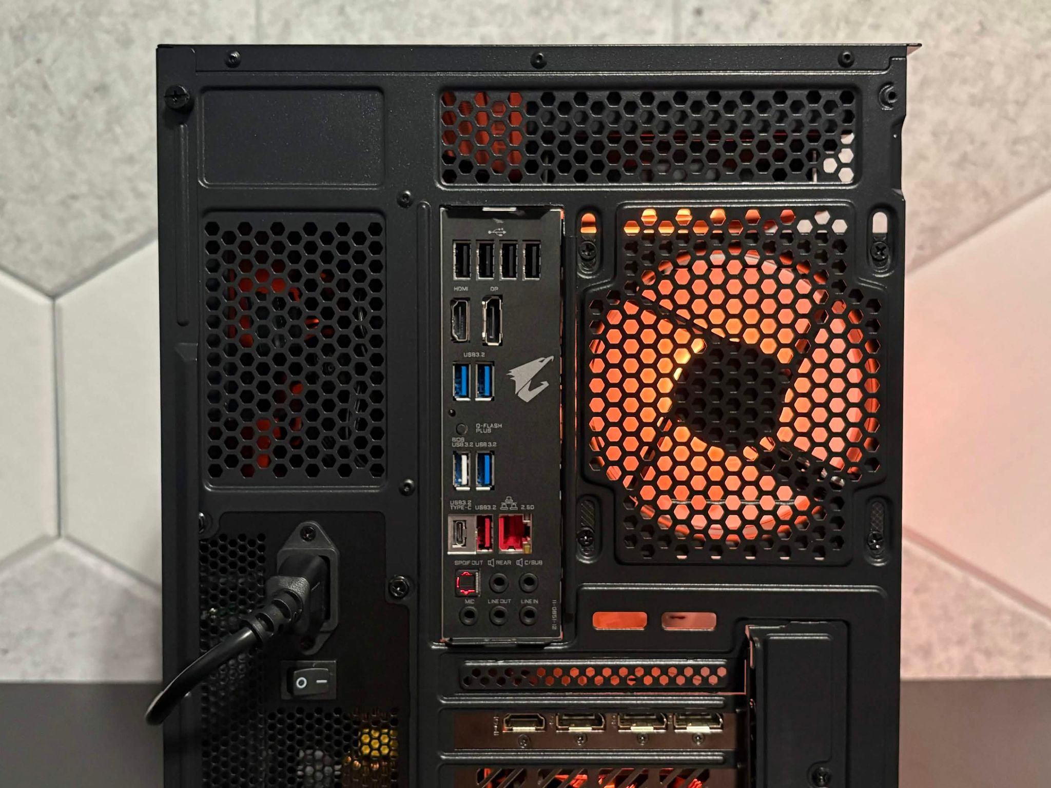 🧡🖤 RTX 4070 SUPER | Ryzen 9 5900x 🖤🧡| 32GB DDR4 | 1TB SSD | 2.5GBe | 1440p/4k Powerhouse Gaming PC