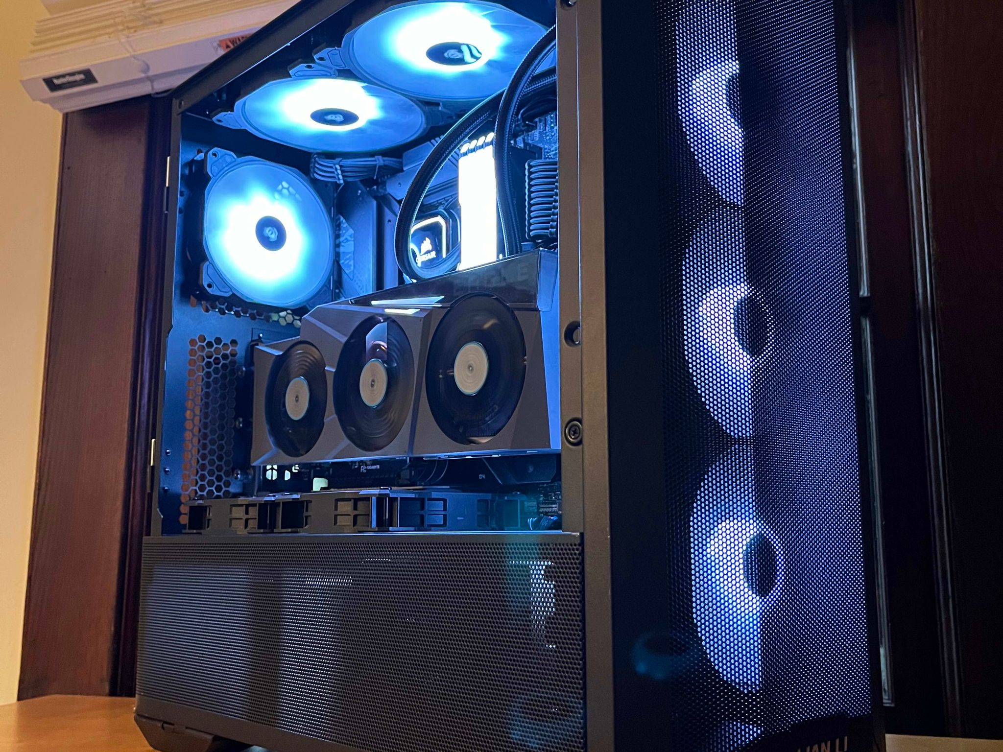 Paradox: High-end Gaming and Streaming I7-12700k and Rtx 3080ti Gaming PC