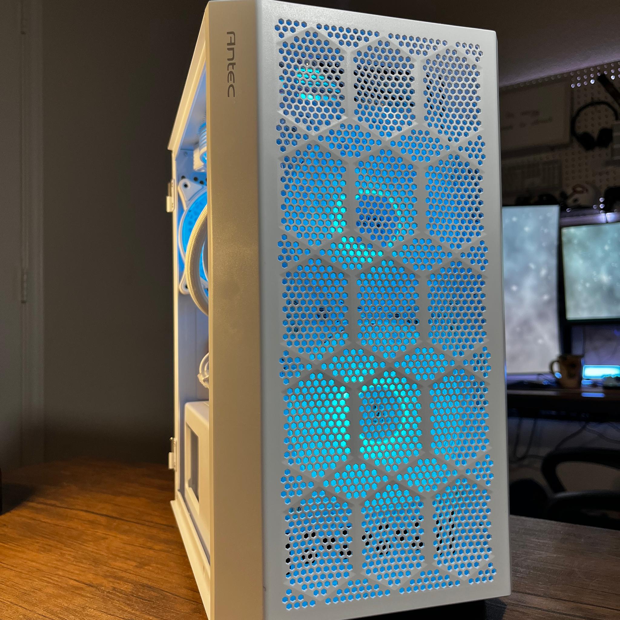 Ryzen 5 3600 + GTX 1660 Gaming PC