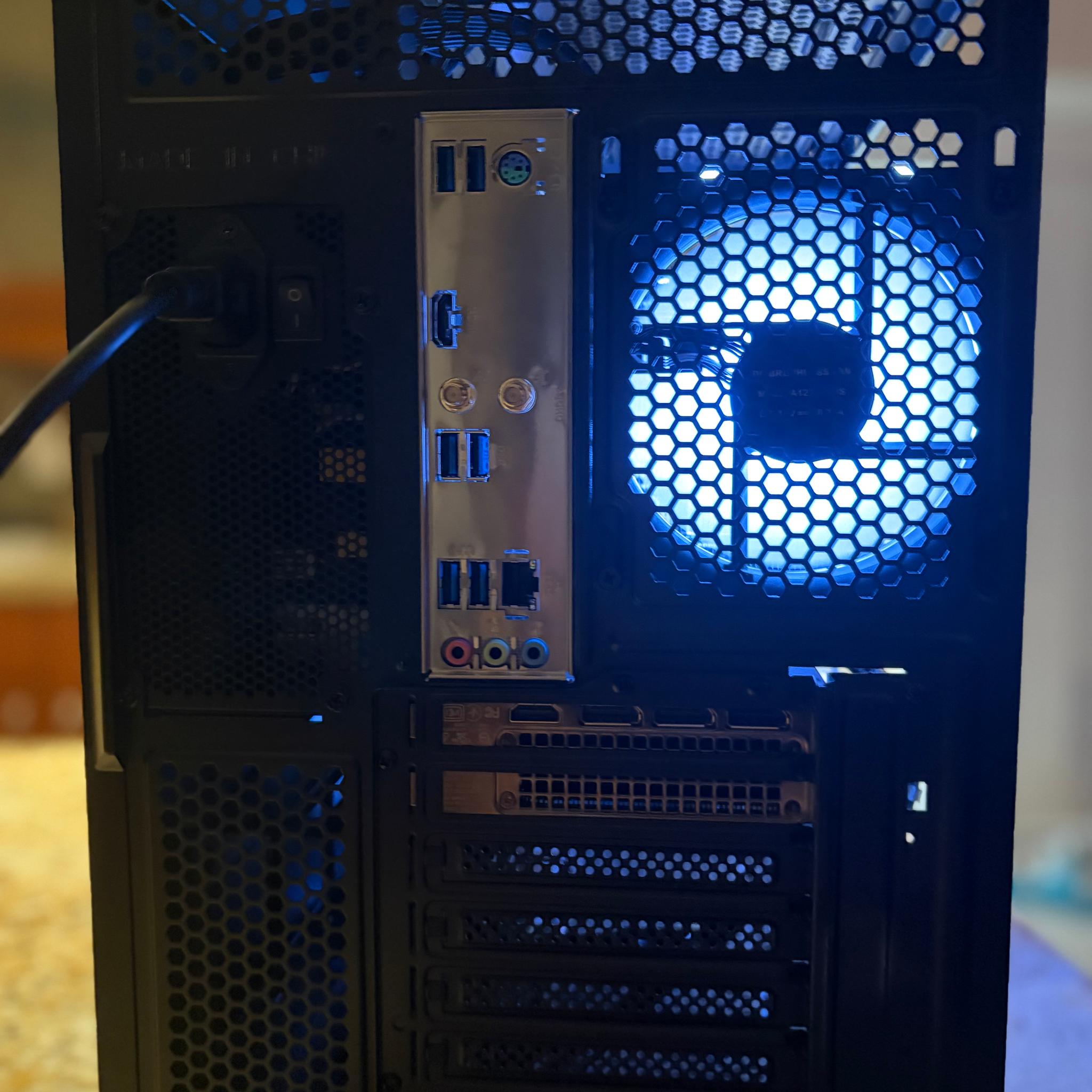 Black Gaming PC | RTX 3060Ti | RYZEN 5 3600X | 16GB RAM | 1TB SSD | ON BOARD WiFi + BT
