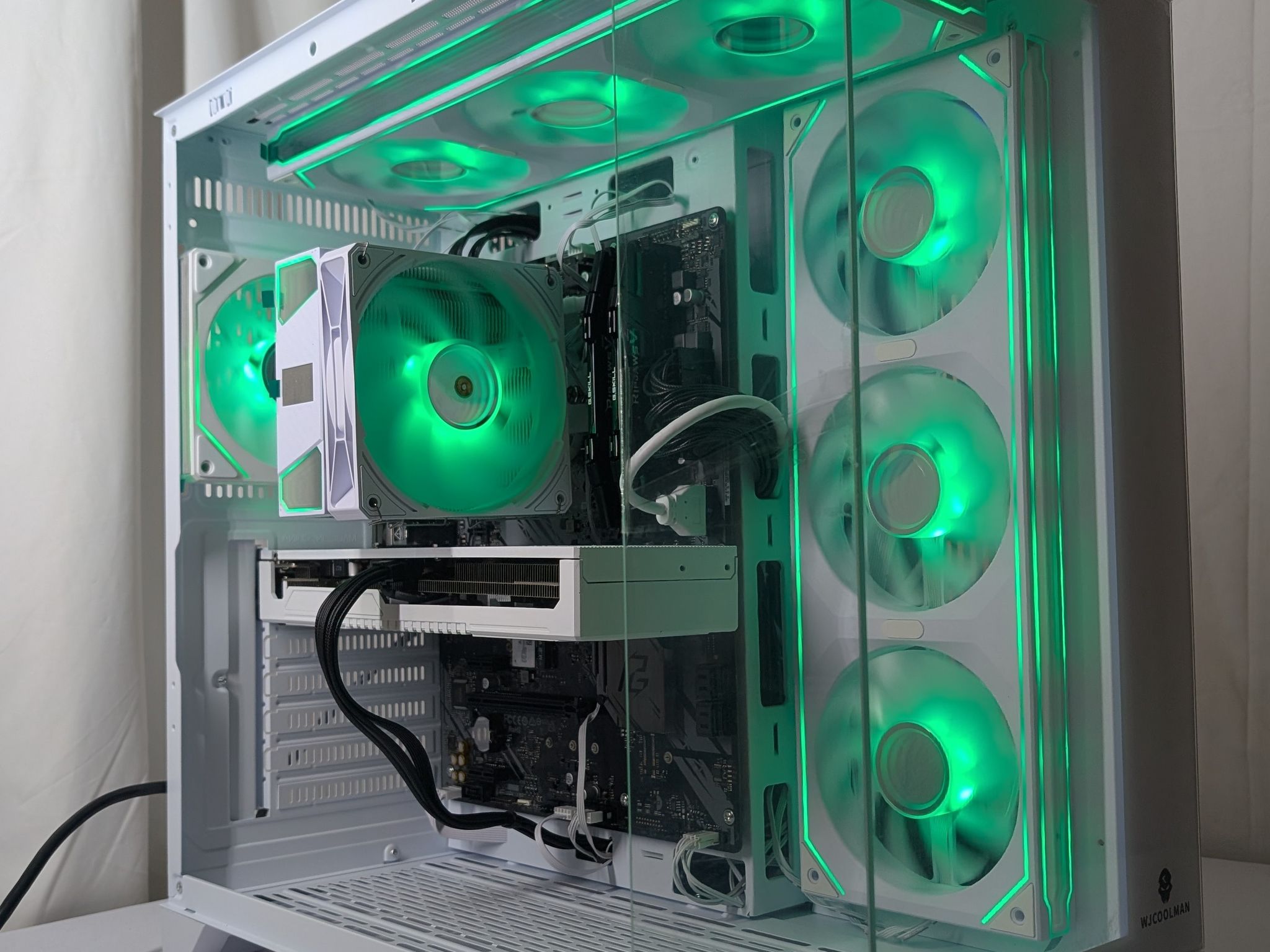 RTX 3070 | RYZEN  5 3600 | 32GB DDR4 | 1TB NVME | 750W PSU