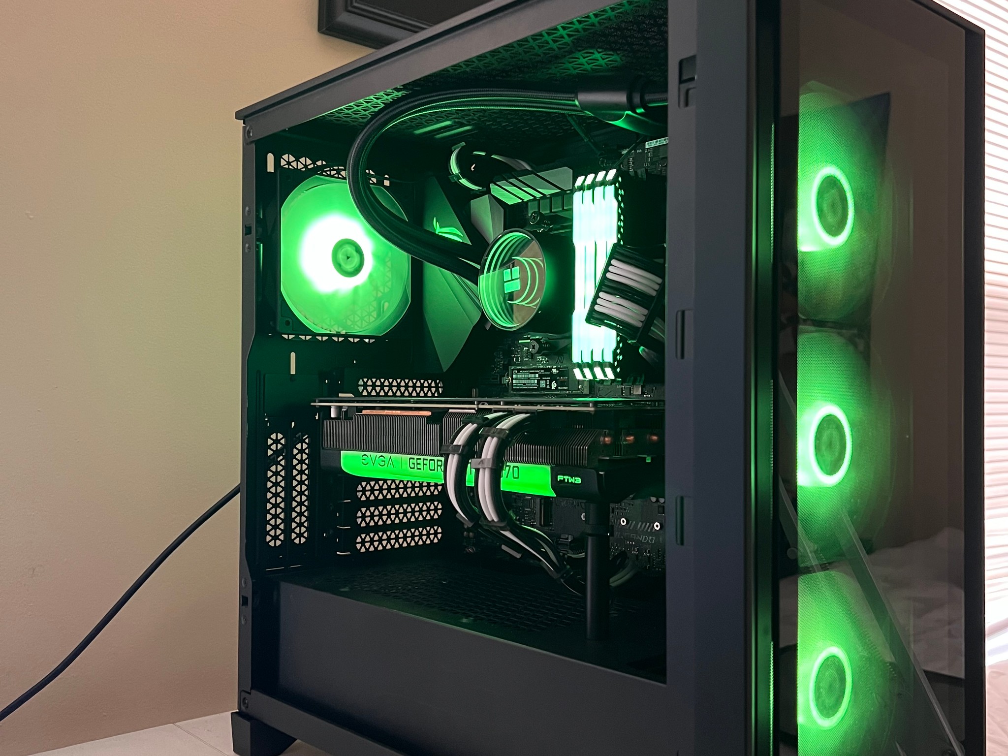 |RTX 3070| Ryzen 7 5800x| 32gb ddr4| 2tb ssd| Gaming pc